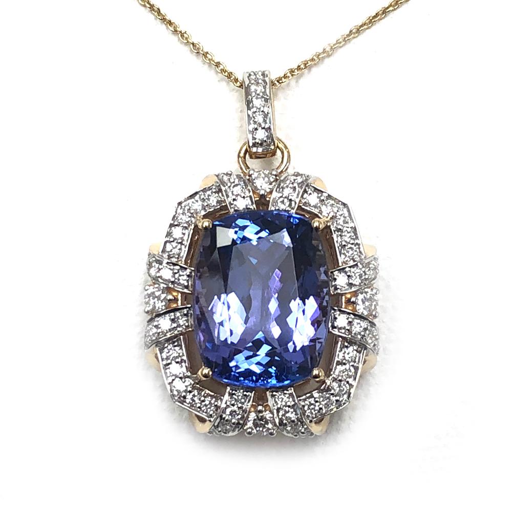 Contemporary 14.59 Carat Tanzanite Diamond 18 Karat Yellow Gold Pendant Necklace For Sale