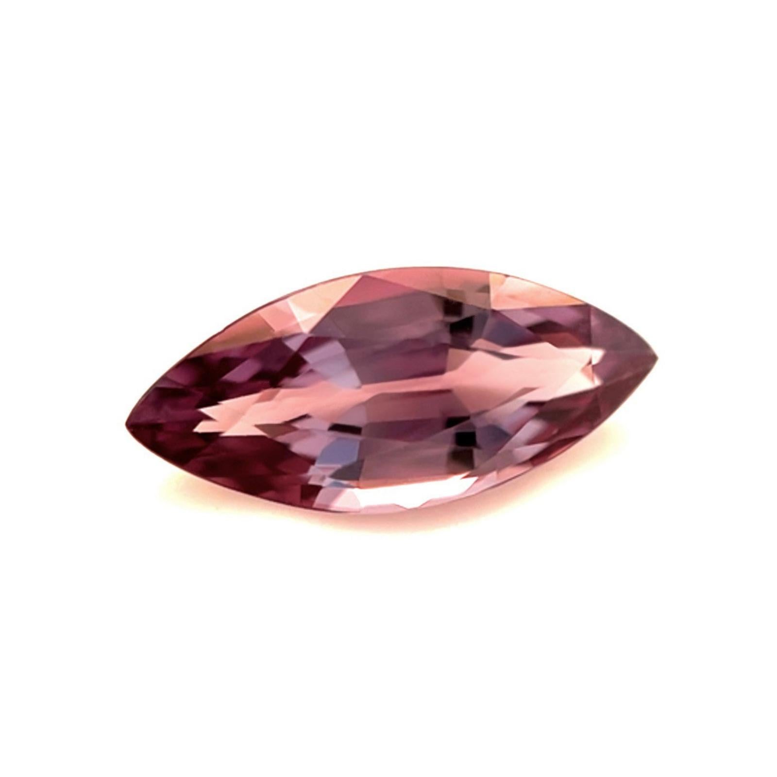 1.45ct GIA Certified Colour Change Garnet Marquise Cut Rare Pyrope Spessartine en vente 1