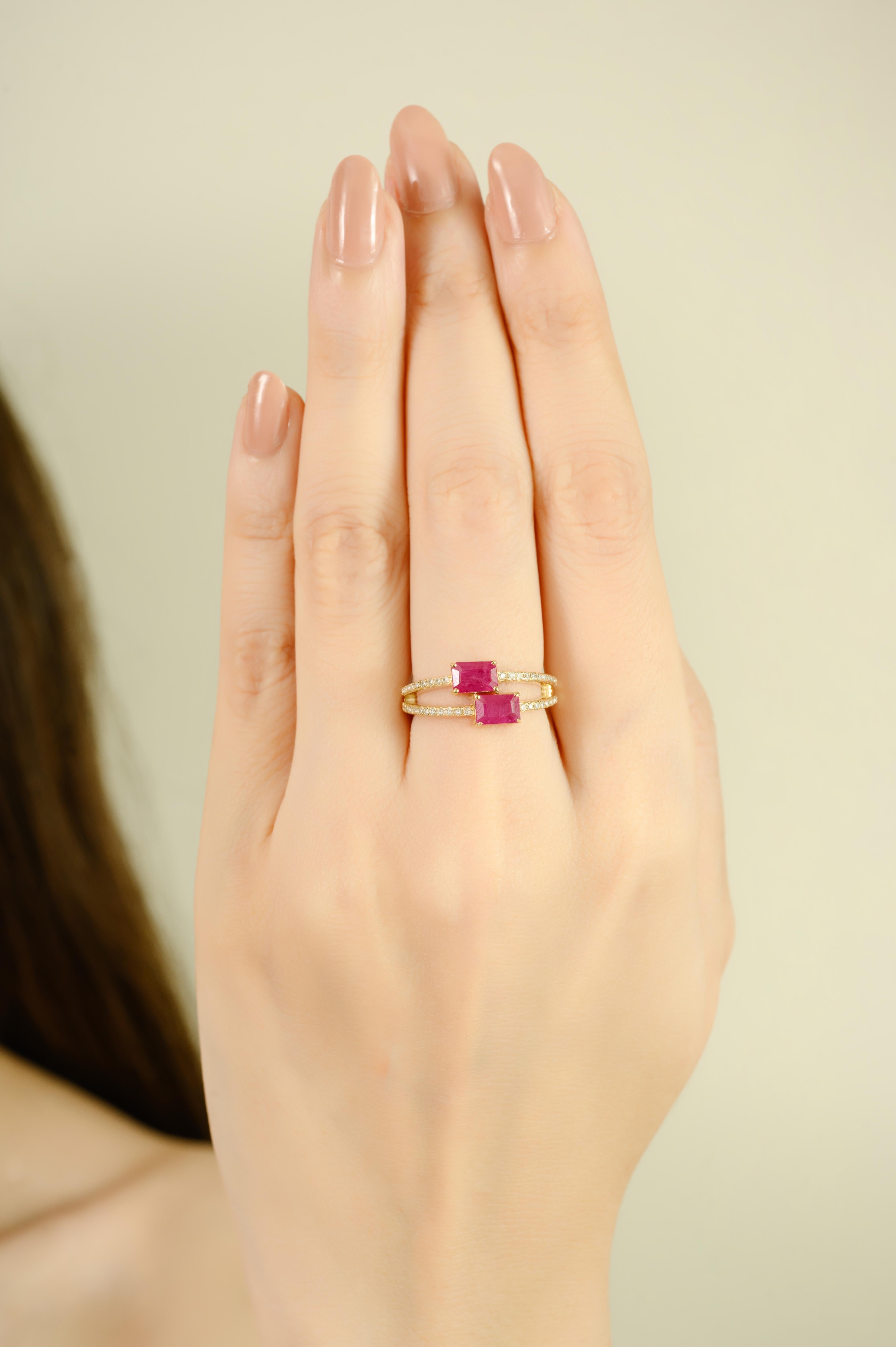 En vente :  1.45Ct Nature Ruby & Diamond Bypass Ring in 14k Yellow Gold with Split Band (Bague de contournement en or jaune 14k) 2
