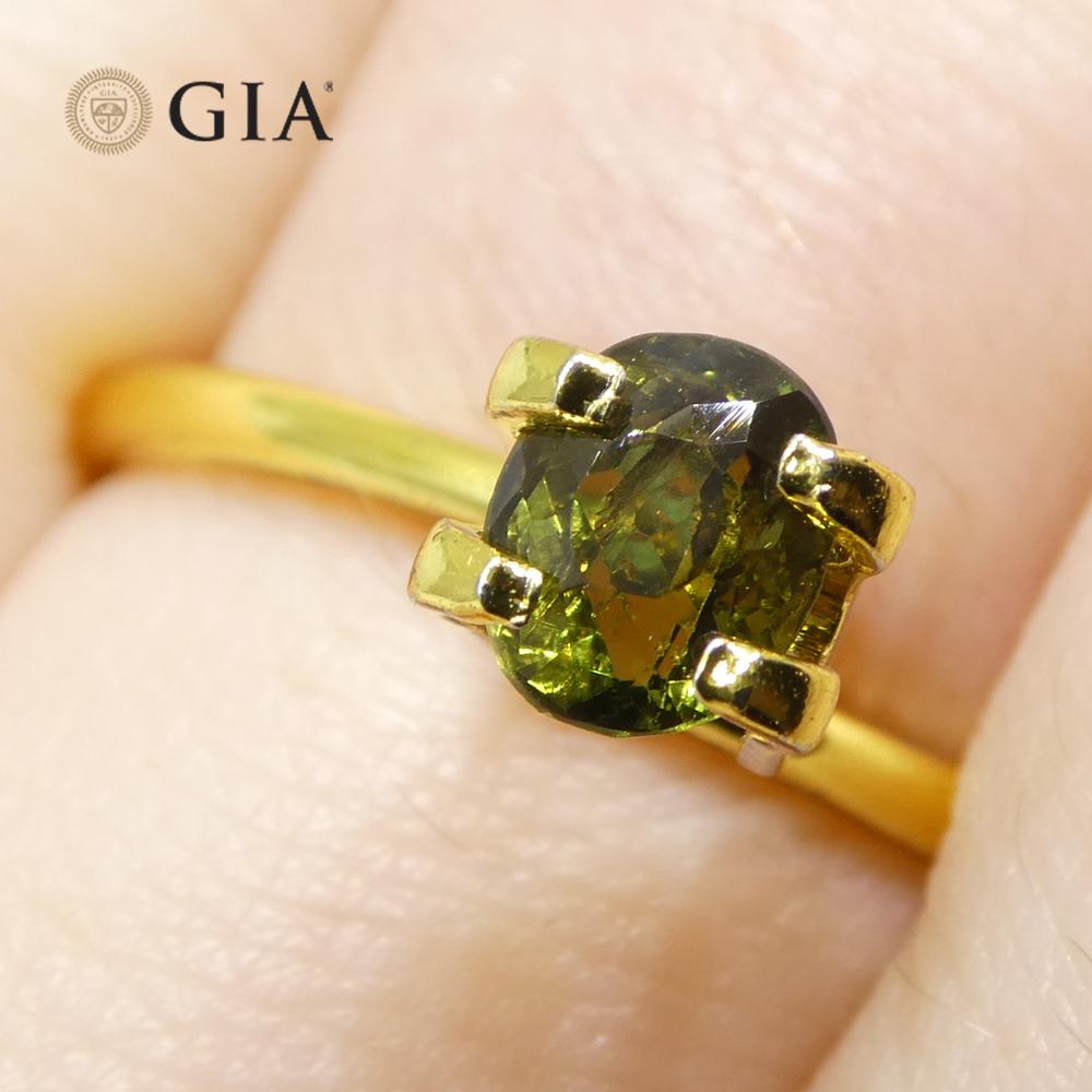 0.95ct Oval Yellowish Green to Yellow-Brown Alexandrite GIA Certified Sri Lanka For Sale 5