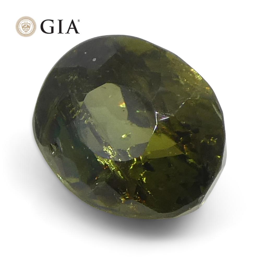 0.95ct Oval Yellowish Green to Yellow-Brown Alexandrite GIA Certified Sri Lanka For Sale 3
