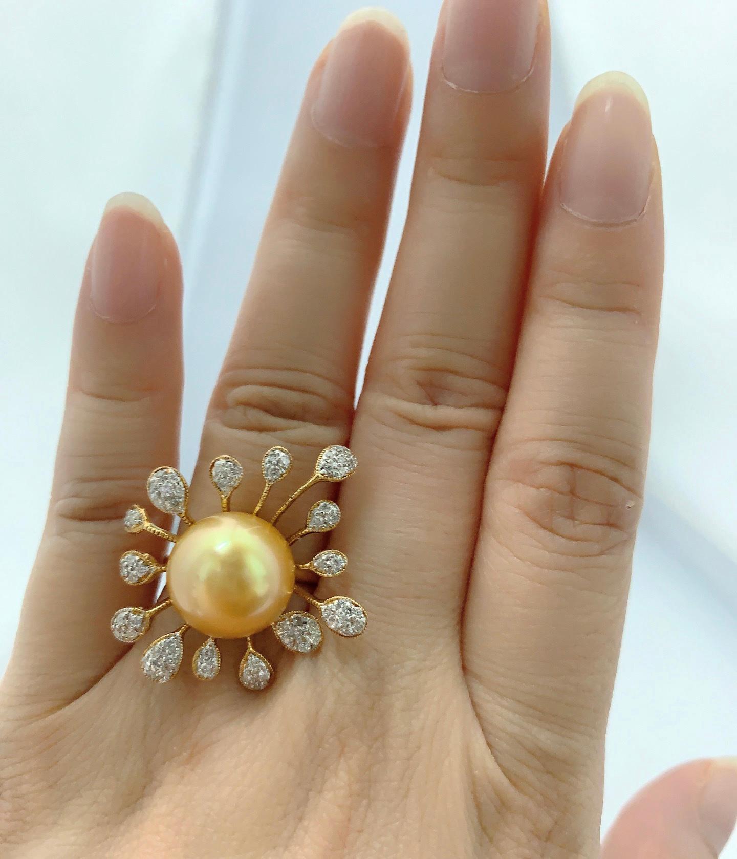 14.5MM South Sea Pearl Diamond Ring in 18 Karat Yellow Gold 2