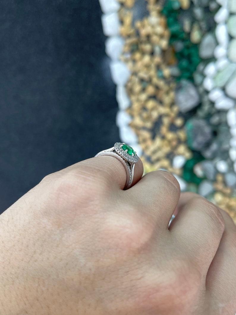 1.45tcw 14K Emerald & Diamond Ring, Vivid Green Emerald, Double Halo In New Condition For Sale In Jupiter, FL