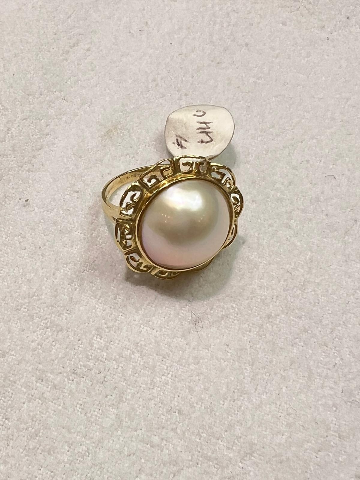 14.5X7mm Mabe Perle mit 14k Gelbgold Ring
