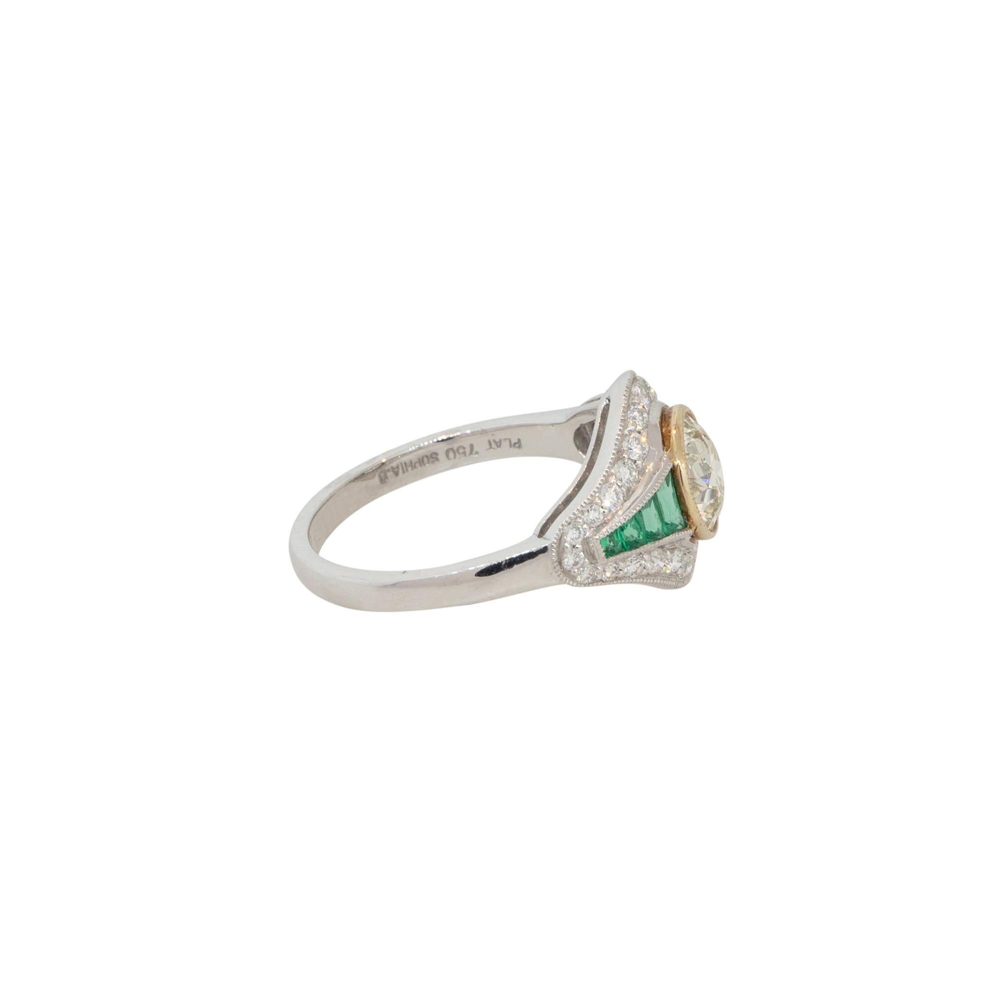 Round Cut 1.46 Carat Diamond and Emerald Art Deco Style Ring Platinum in Stock For Sale