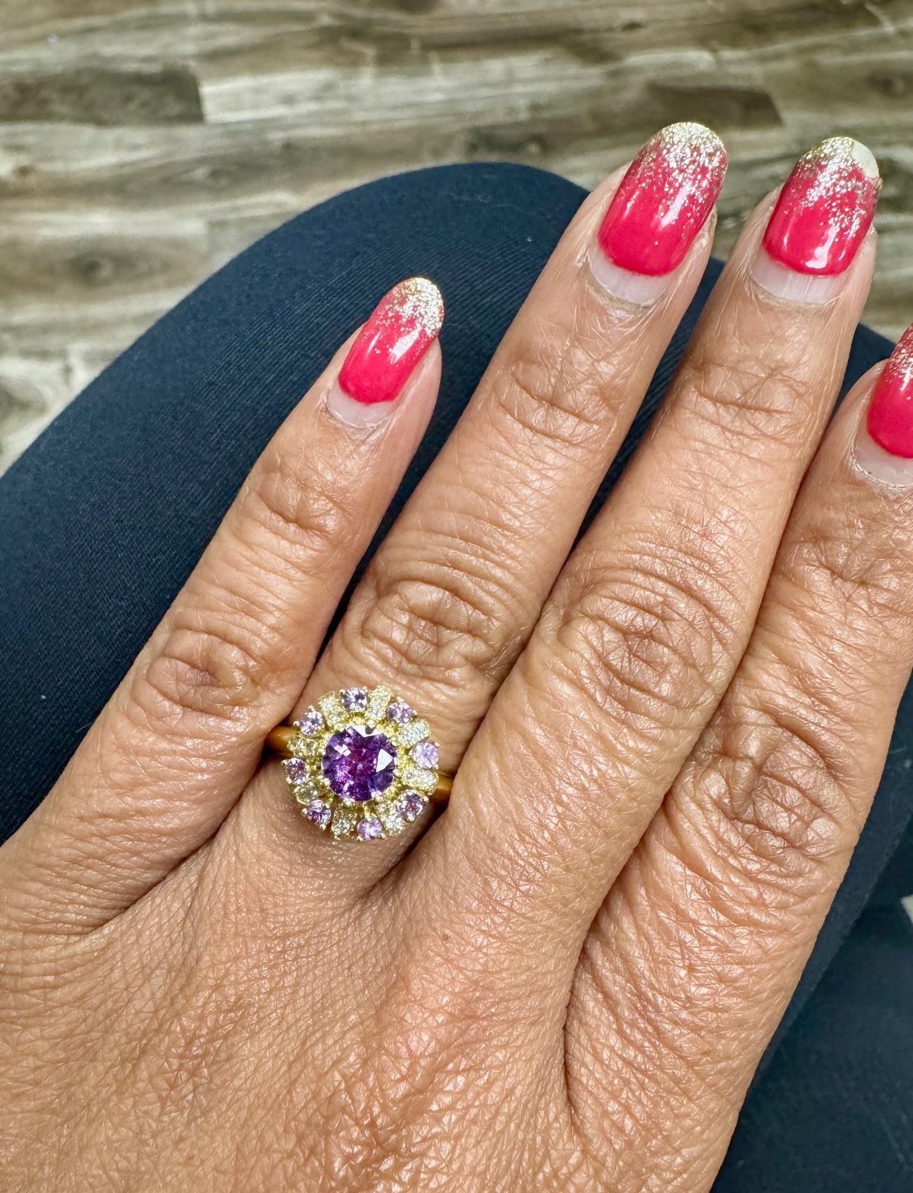 Bague en or jaune avec saphir rose certifié GIA et diamant de 1,46 carat Pour femmes en vente