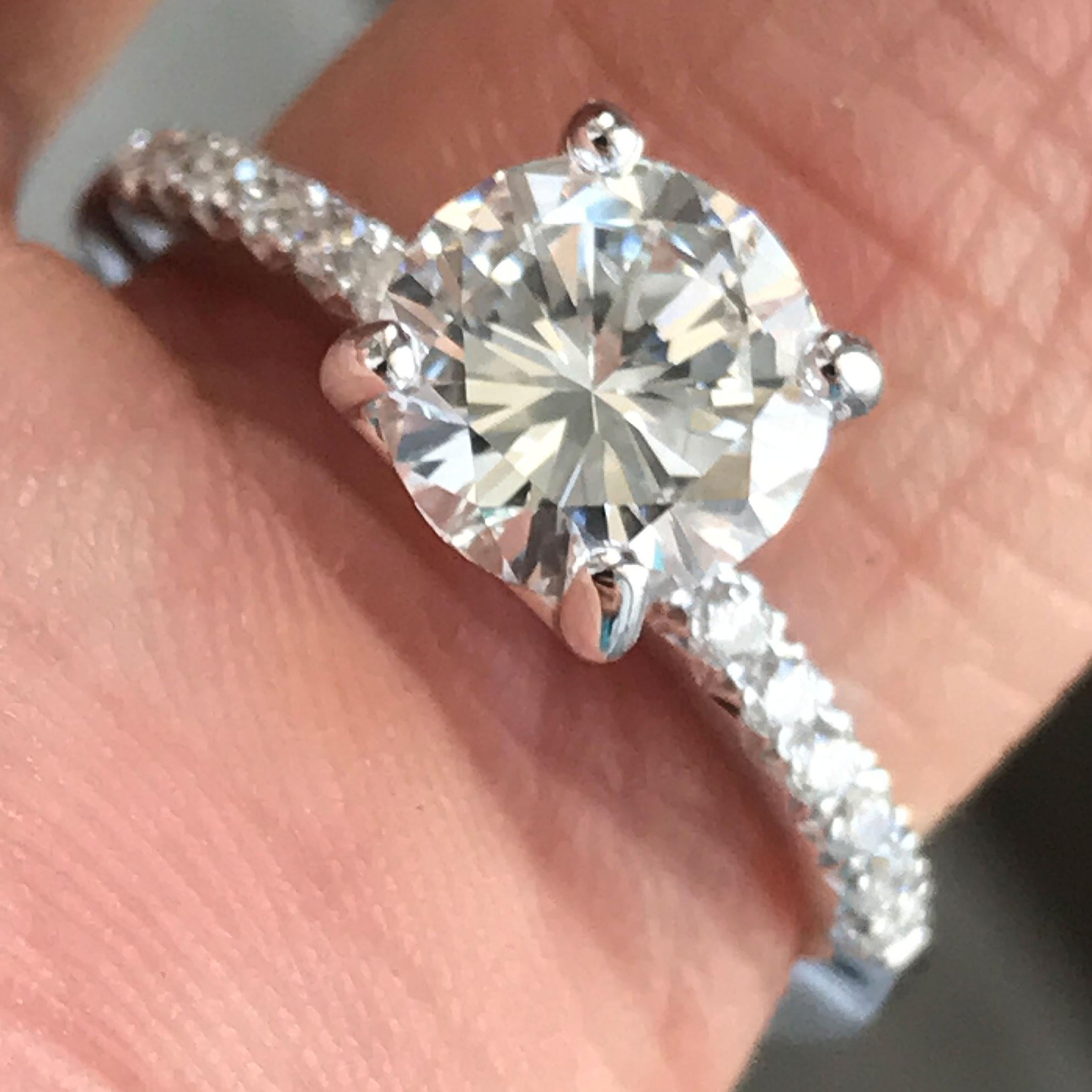 1,46 Karat TW Runder Diamant-Verlobungsring 14 Karat W, Ben Dannie im Zustand „Neu“ im Angebot in West Hollywood, CA