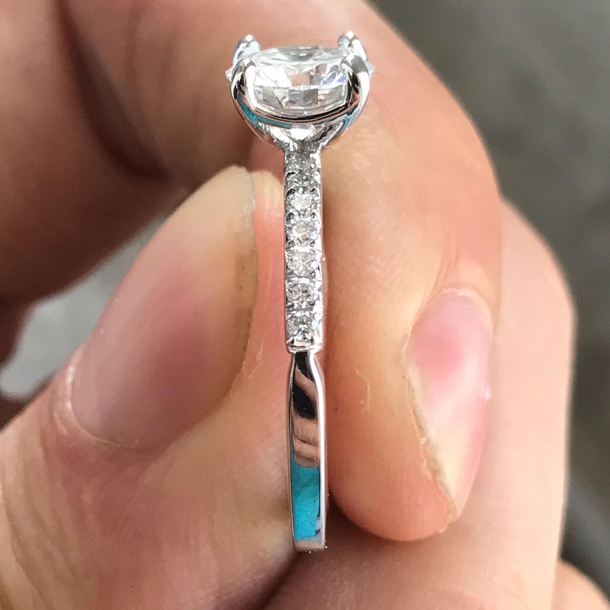 1,46 Karat TW Runder Diamant-Verlobungsring 14 Karat W, Ben Dannie Damen im Angebot