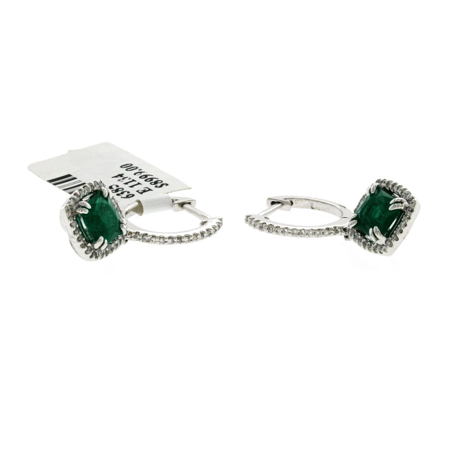 Women's 1.46 Carat Colombian Emerald and 0.25 Carat Diamonds 18 Karat Gold Drop Earrings For Sale