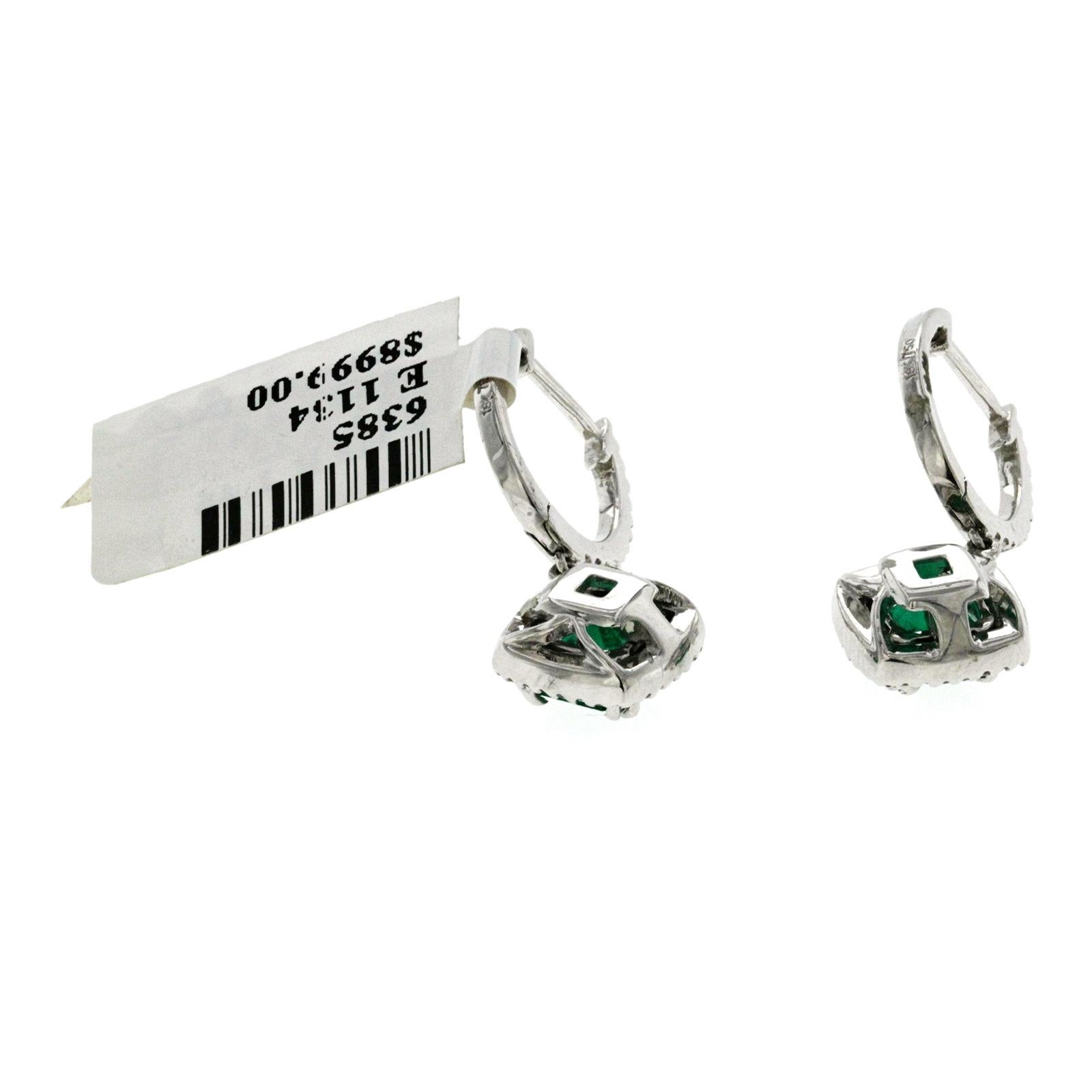 1.46 Carat Colombian Emerald and 0.25 Carat Diamonds 18 Karat Gold Drop Earrings For Sale 1