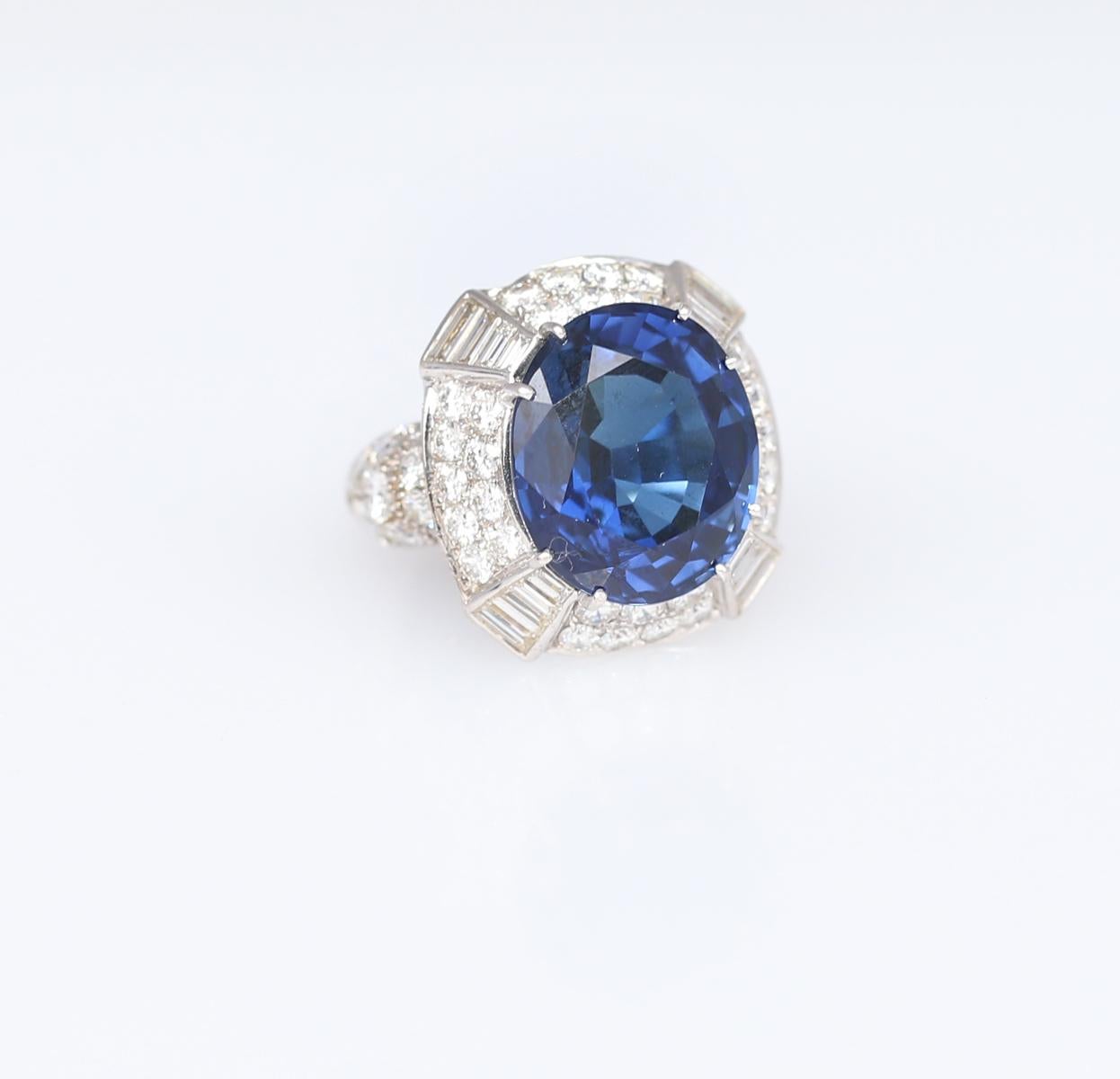 Women's 14.6 Ct Natural Sapphire Certified Diamond Ring 18K Gold, 1998 For Sale