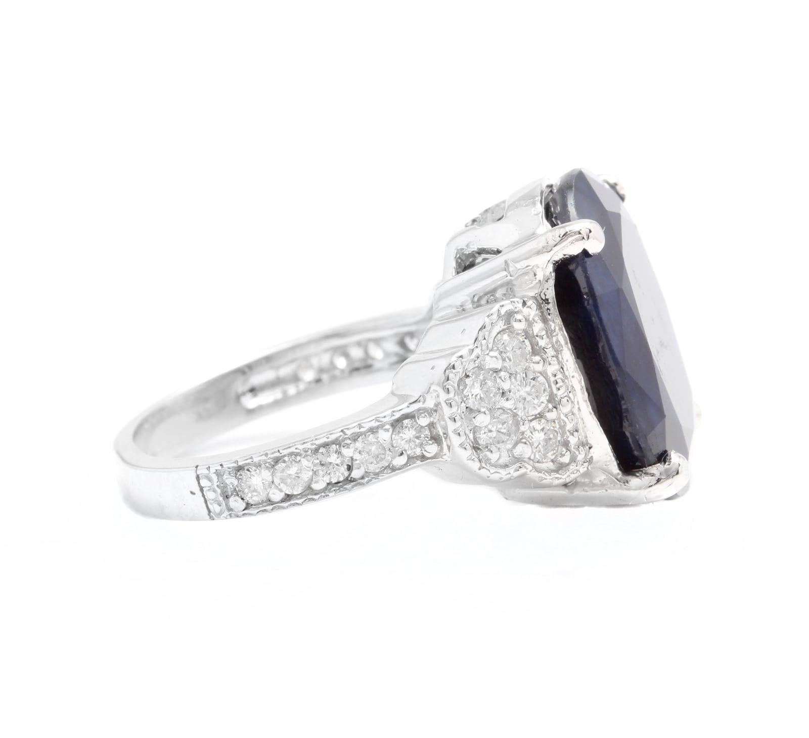 Round Cut 14.60 Carat Exquisite Natural Blue Sapphire and Diamond 14k Solid White Gold For Sale