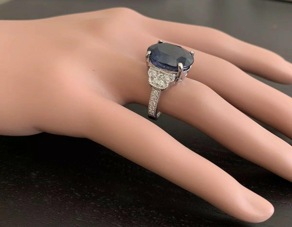 Women's or Men's 14.60 Carat Exquisite Natural Blue Sapphire and Diamond 14k Solid White Gold For Sale