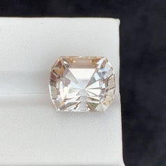 14.60 Carat Natural Loose Light Golden Topaz Precision Cut Pakistani Gemstone