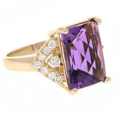 14.60 Carat Natural Amethyst and Diamond 14 Karat Solid Yellow Gold Ring