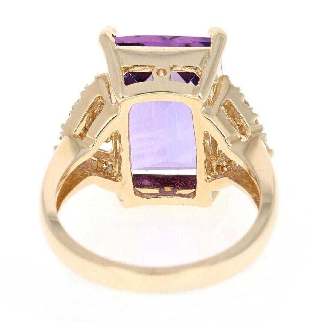 Mixed Cut 14.60 Carat Natural Amethyst and Diamond 14 Karat Solid Yellow Gold Ring For Sale