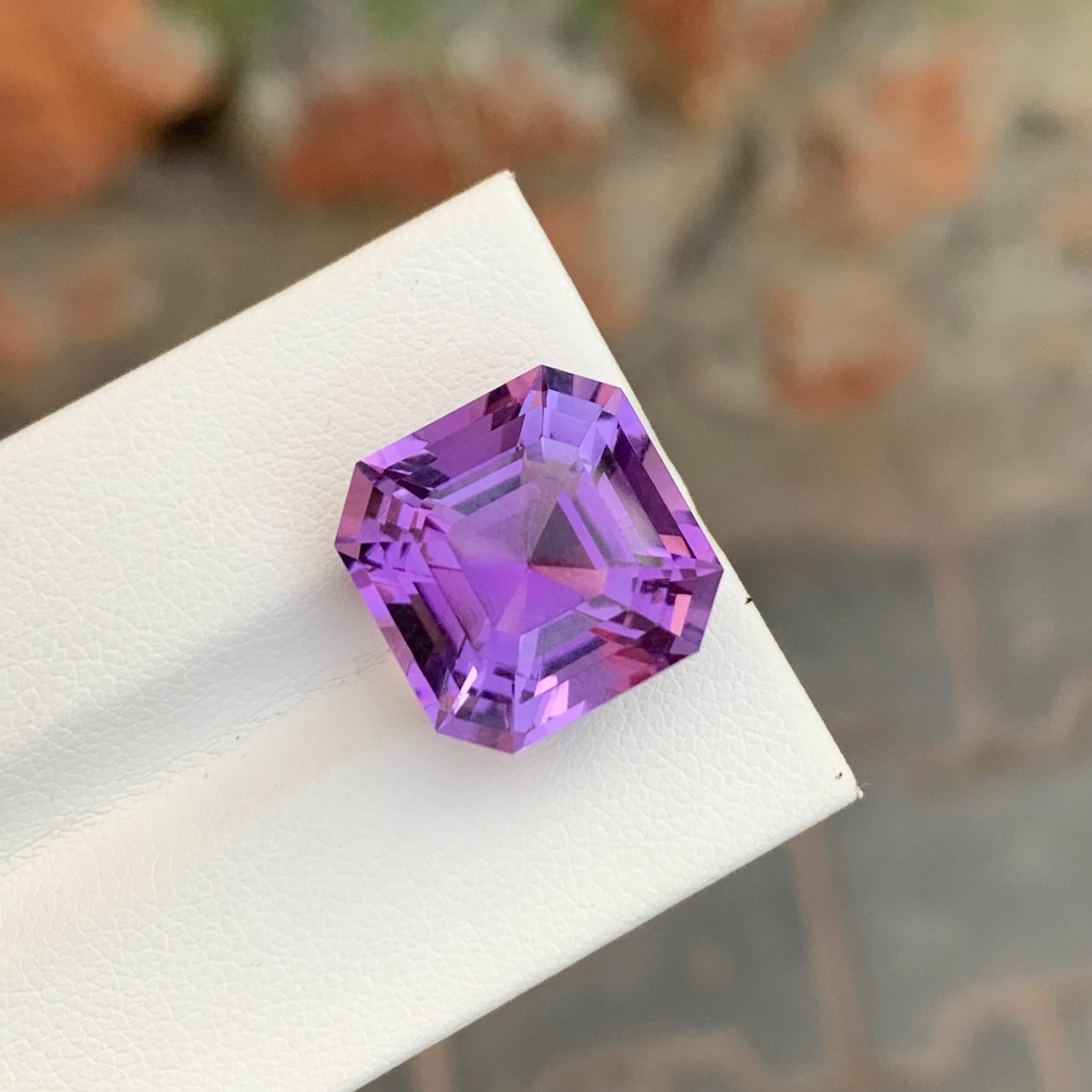 Asscher Cut 14.65 Carat Natural Loose Amethyst Asscher Shape Gem For Necklace For Sale