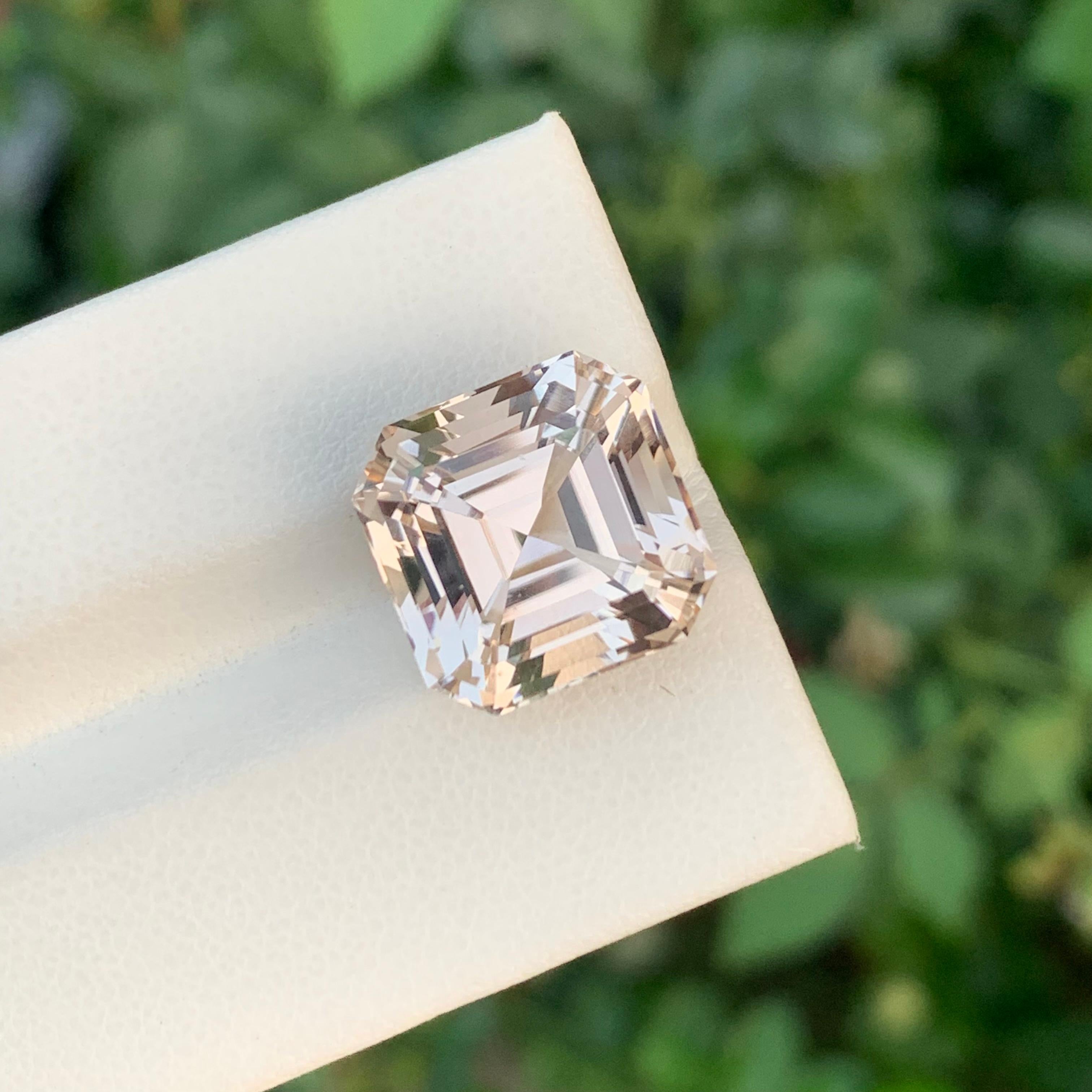 14,65 Karat Natürlicher loser Goldtopas Asscher Form Edelstein aus Skardu, Pakistan (Arts and Crafts) im Angebot