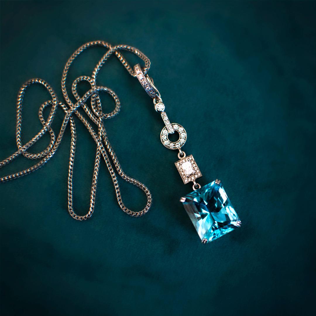 Contemporary 14.66 Carat Natural Emerald Cut Blue Topaz Diamond Enhancer Natalie Barney For Sale