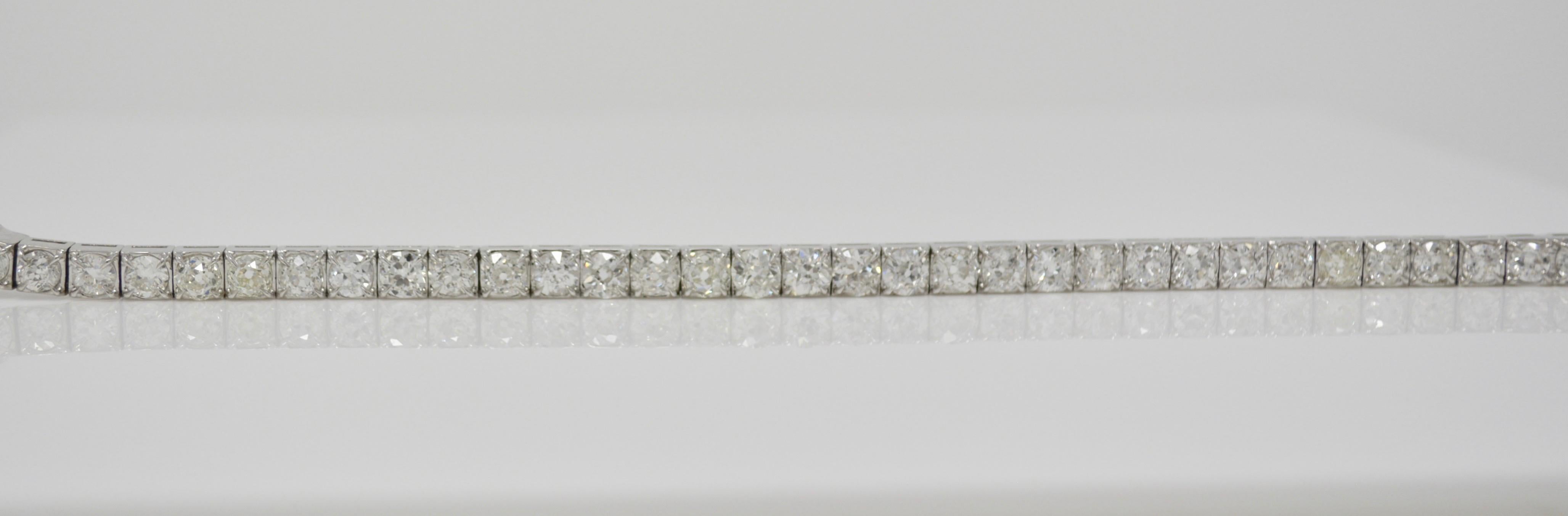 14.67 Carat Antique Old Mine Brilliant Diamond Bracelet in Platinum In New Condition For Sale In New York, NY