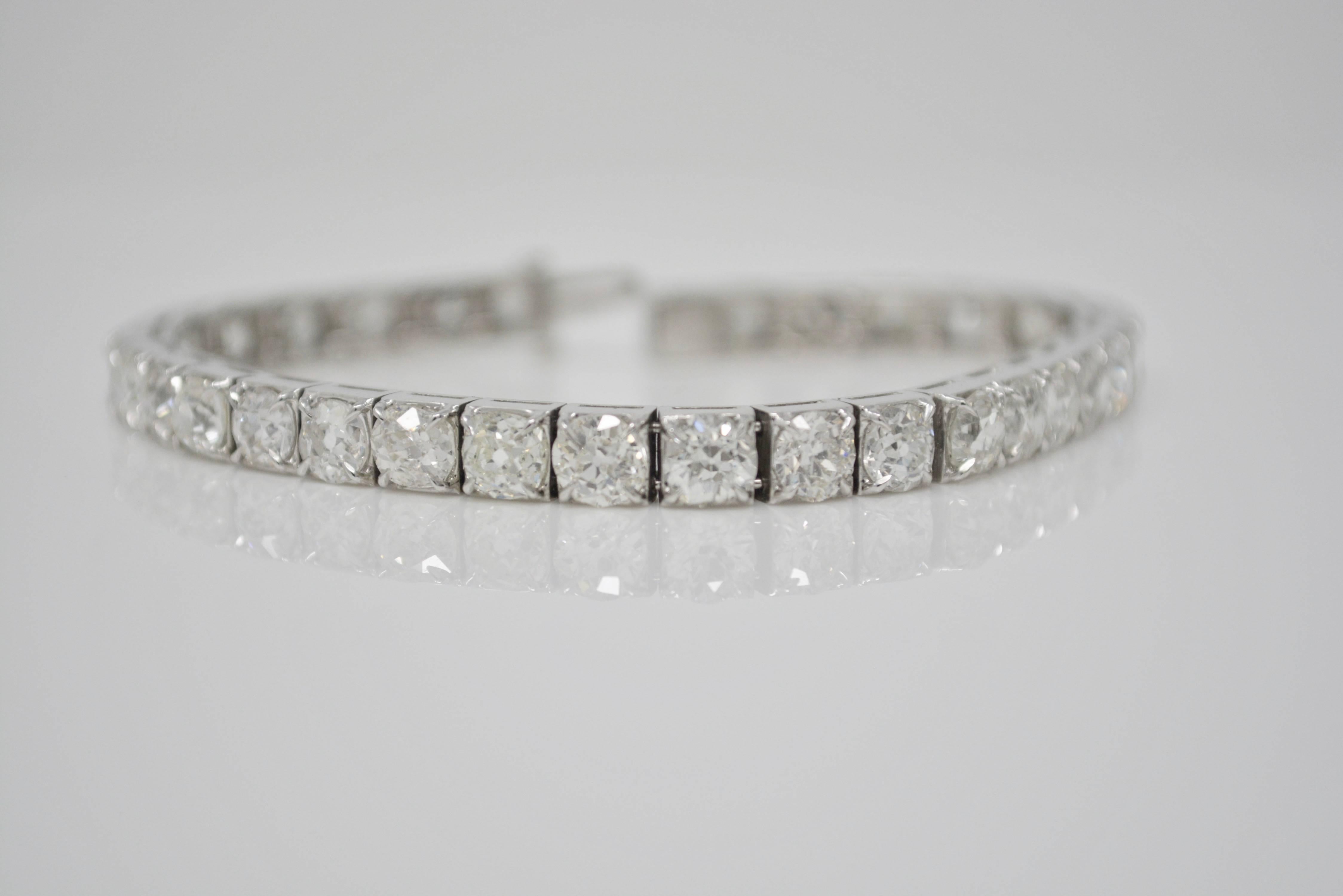 Bracelet ancien en platine avec diamants brillants taille vieille mine de 14,67 carats Neuf - En vente à New York, NY