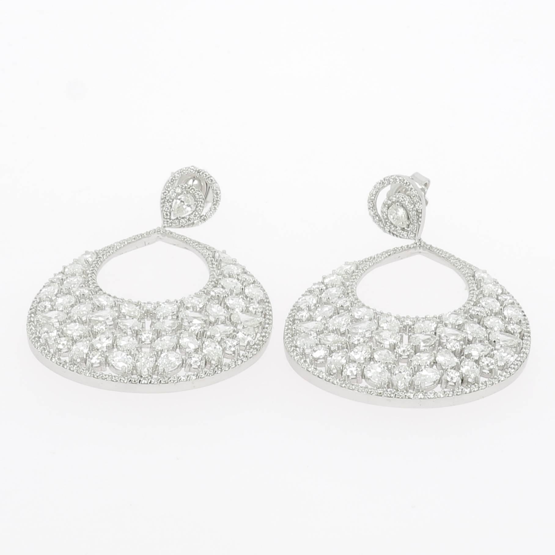 Marquise Cut 14.67 Carat White Diamond Earring Round/Marquise/Pear Diamond 18Karat WhiteGold  For Sale