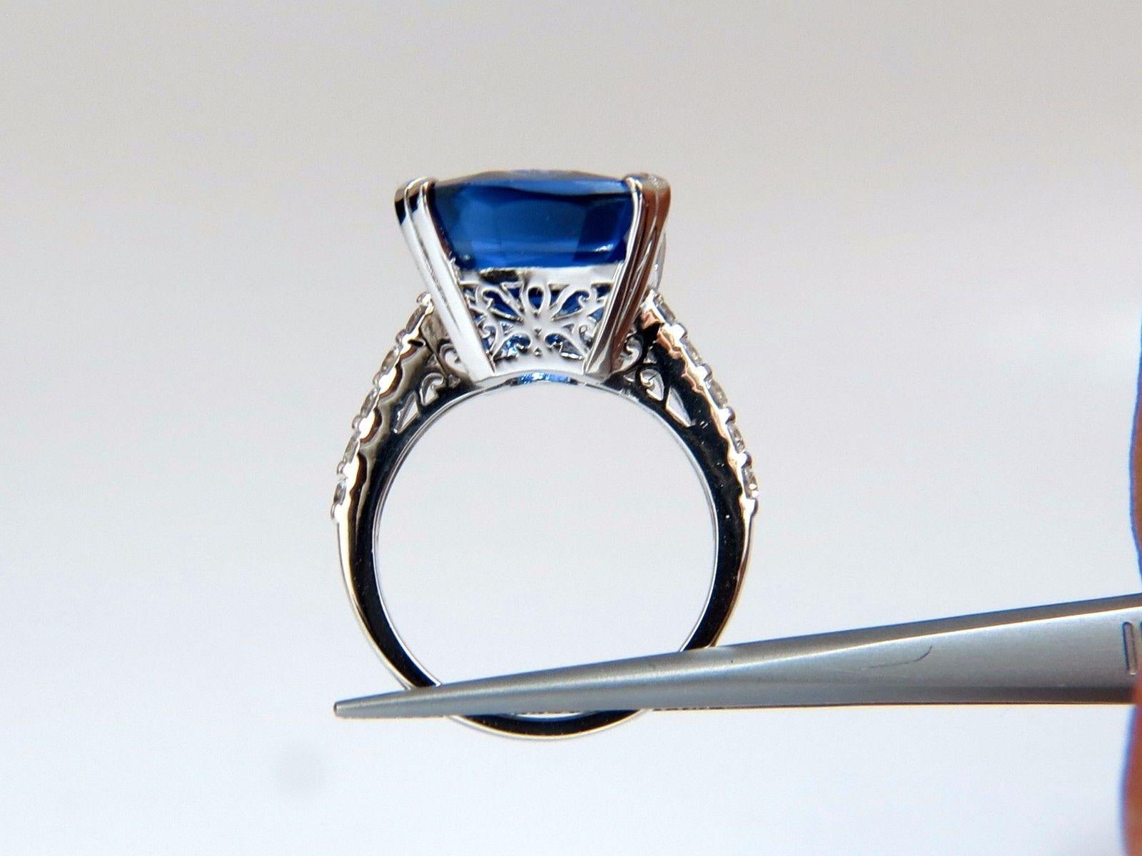 14.69 Carat Synthetic Sapphire Diamonds Ring Vivid Blue 14 Karat 1