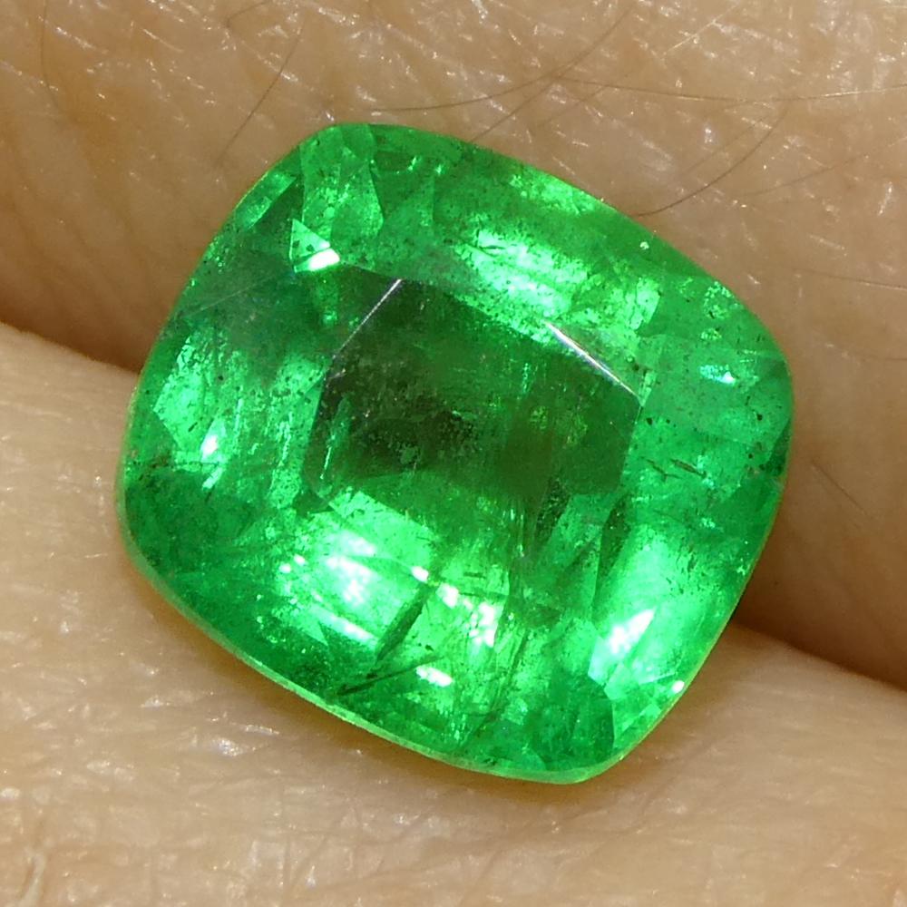 1.46ct Cushion Green Emerald from Zambia (Émeraude verte en forme de coussin de Zambie) en vente 7