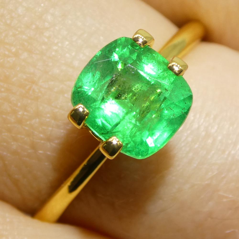 1.46ct Cushion Green Emerald from Zambia (Émeraude verte en forme de coussin de Zambie) en vente 8