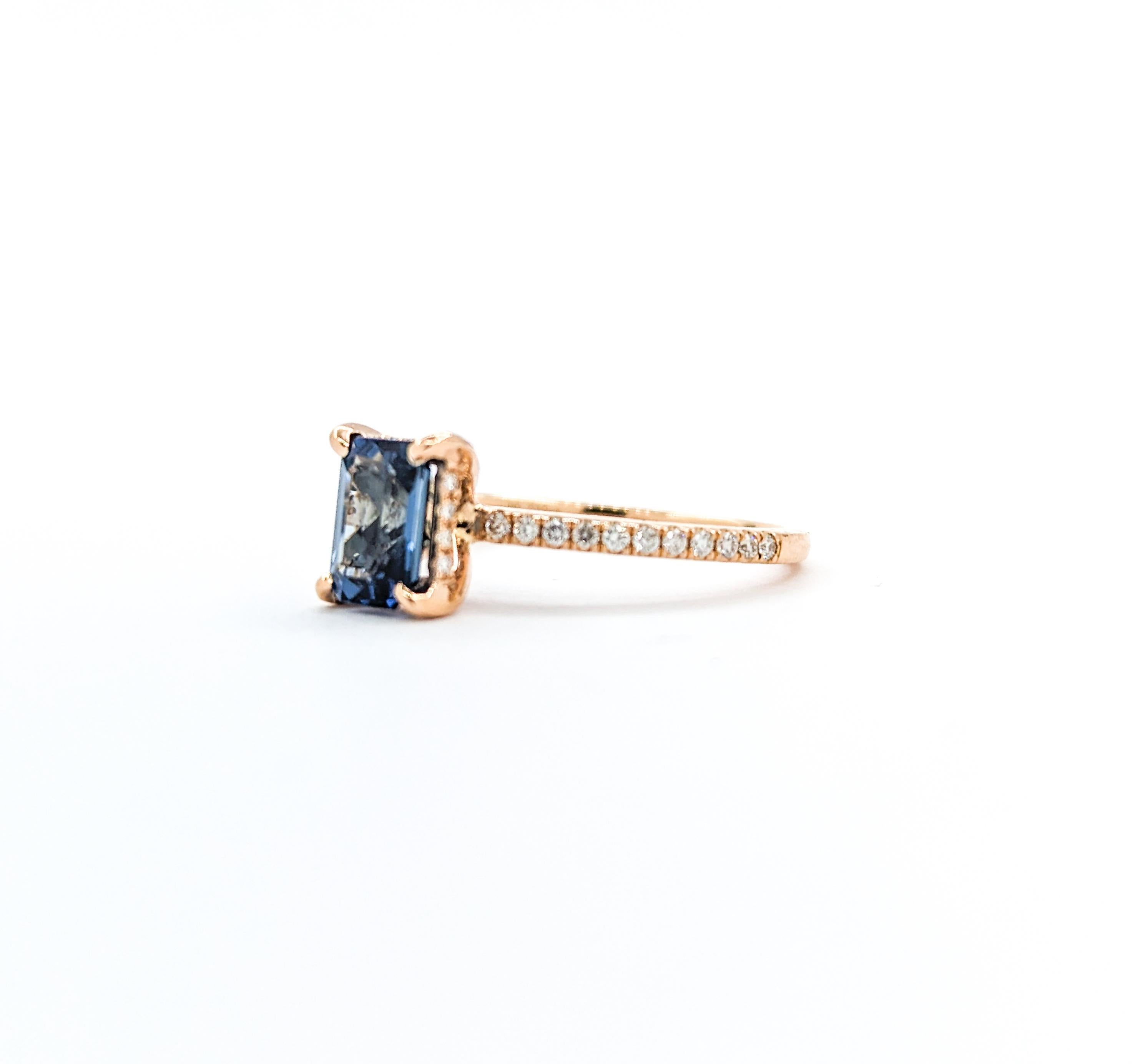 1.46ct Emerald Shape Sapphire & Diamond Ring in 18kt Rose Gold For Sale 4