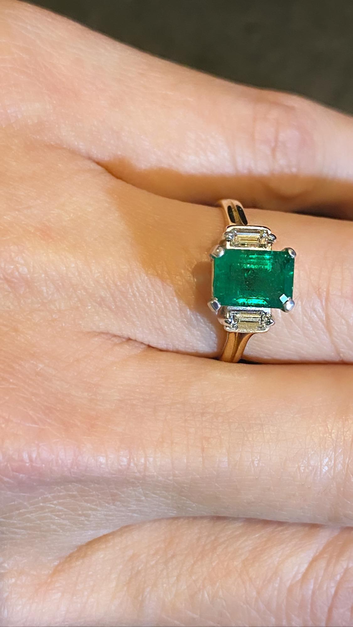 1.46ct Natural Colombian Emerald & Diamond (0.20ct) Ring in 18K Gold & Platinum. For Sale 5