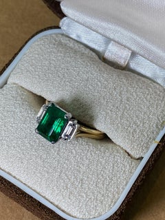 1,46 Karat natürlicher kolumbianischer Smaragd & Diamant (0,20 Karat) Ring aus 18 Karat Gold und Platin.