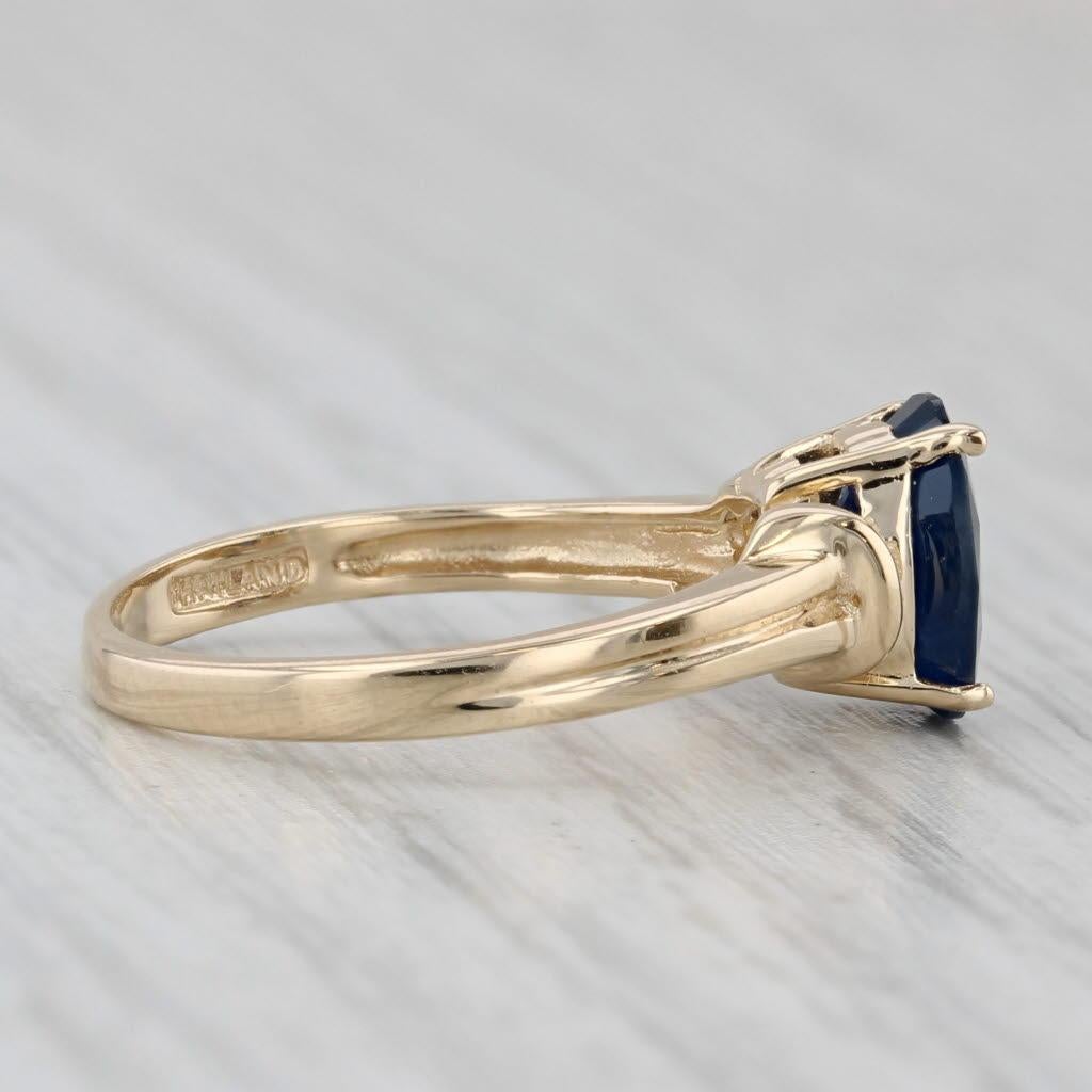 Femenino o masculino 1,46 ct Anillo Solitario Zafiro Ovalado Oro Amarillo 14k Talla 5 en venta