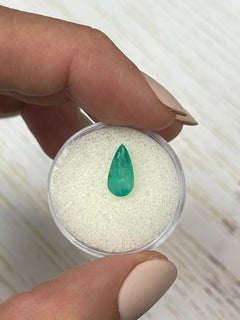 1,46 carati di smeraldo colombiano verde sottile - pietra preziosa del mese di maggio con taglio a pera