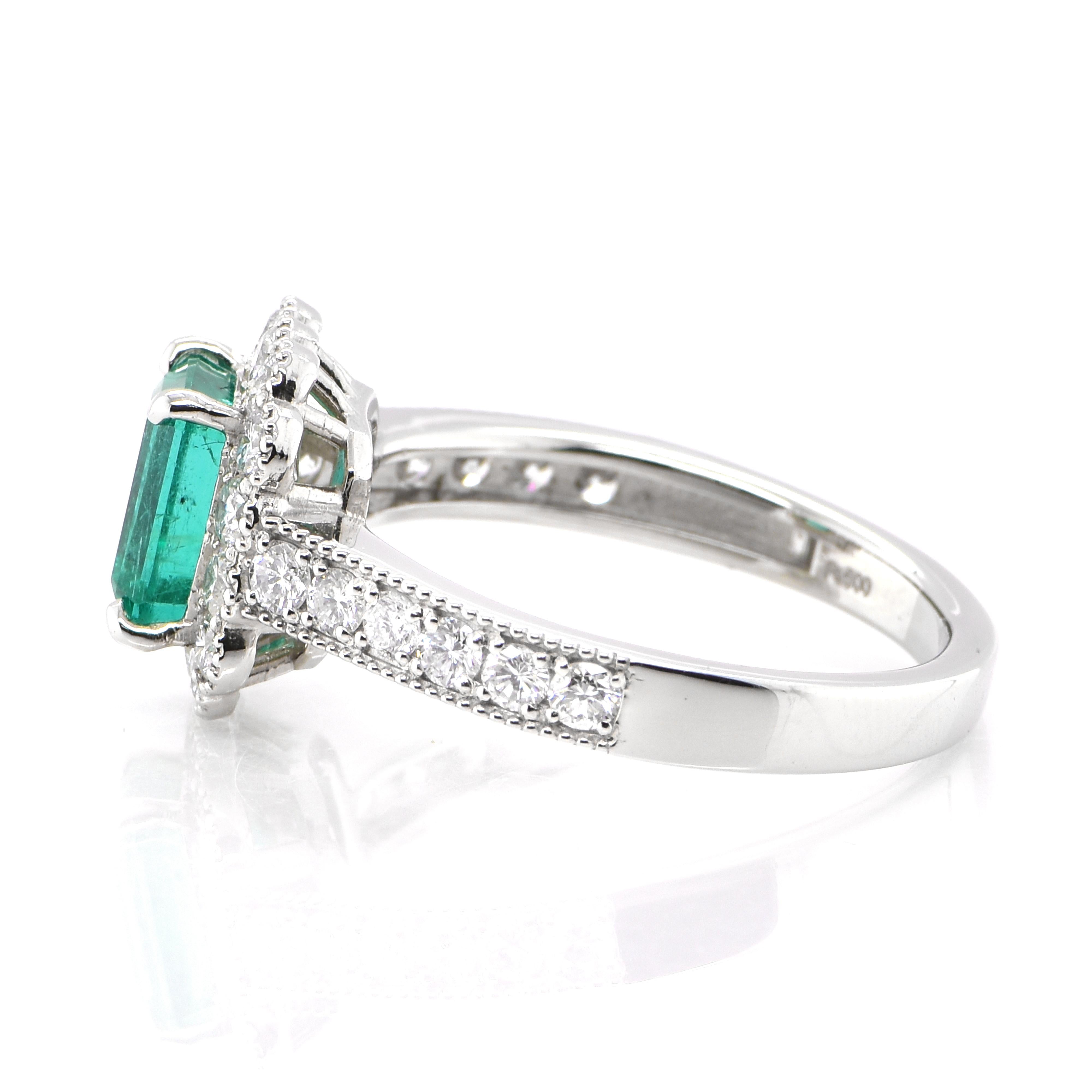 Emerald Cut 1.47 Carat Natural Colombian Emerald and Diamond Ring Set in Platinum For Sale