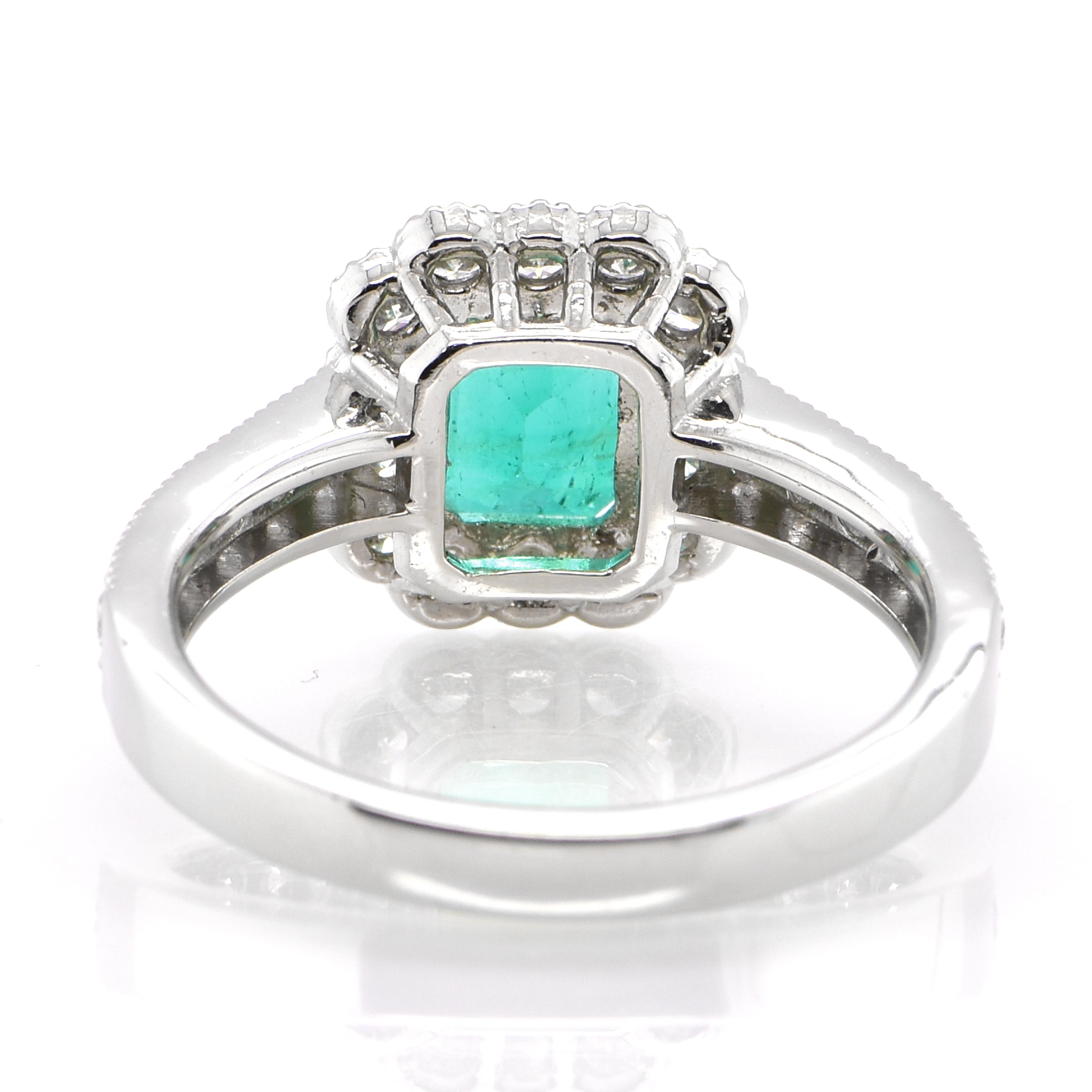 Women's 1.47 Carat Natural Colombian Emerald and Diamond Ring Set in Platinum For Sale