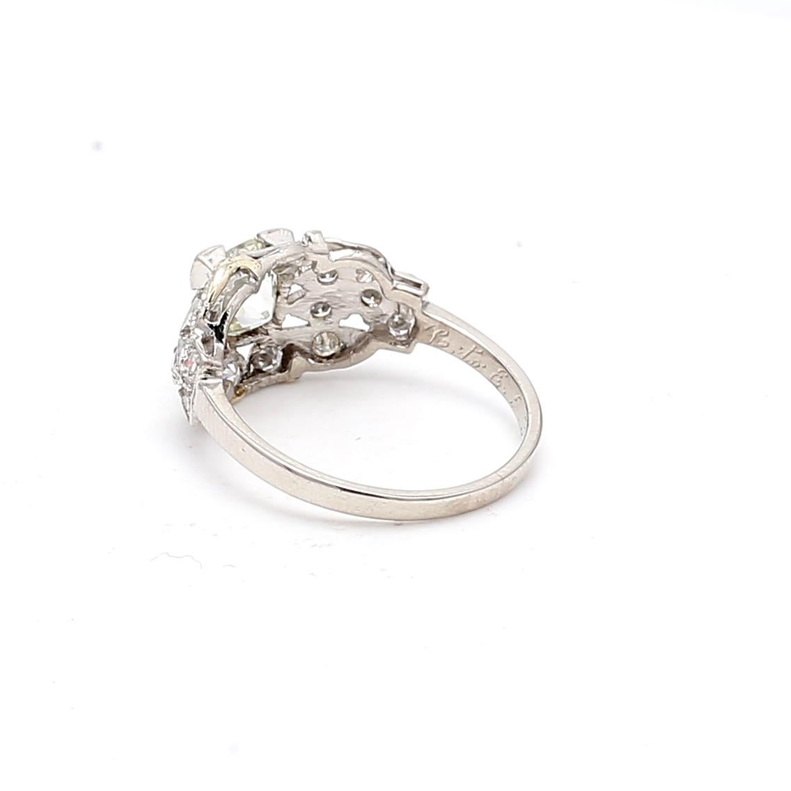 1.47 Carat Old European Cut K VS1 and K VS1 Diamond Platinum Wedding Ring For Sale 3