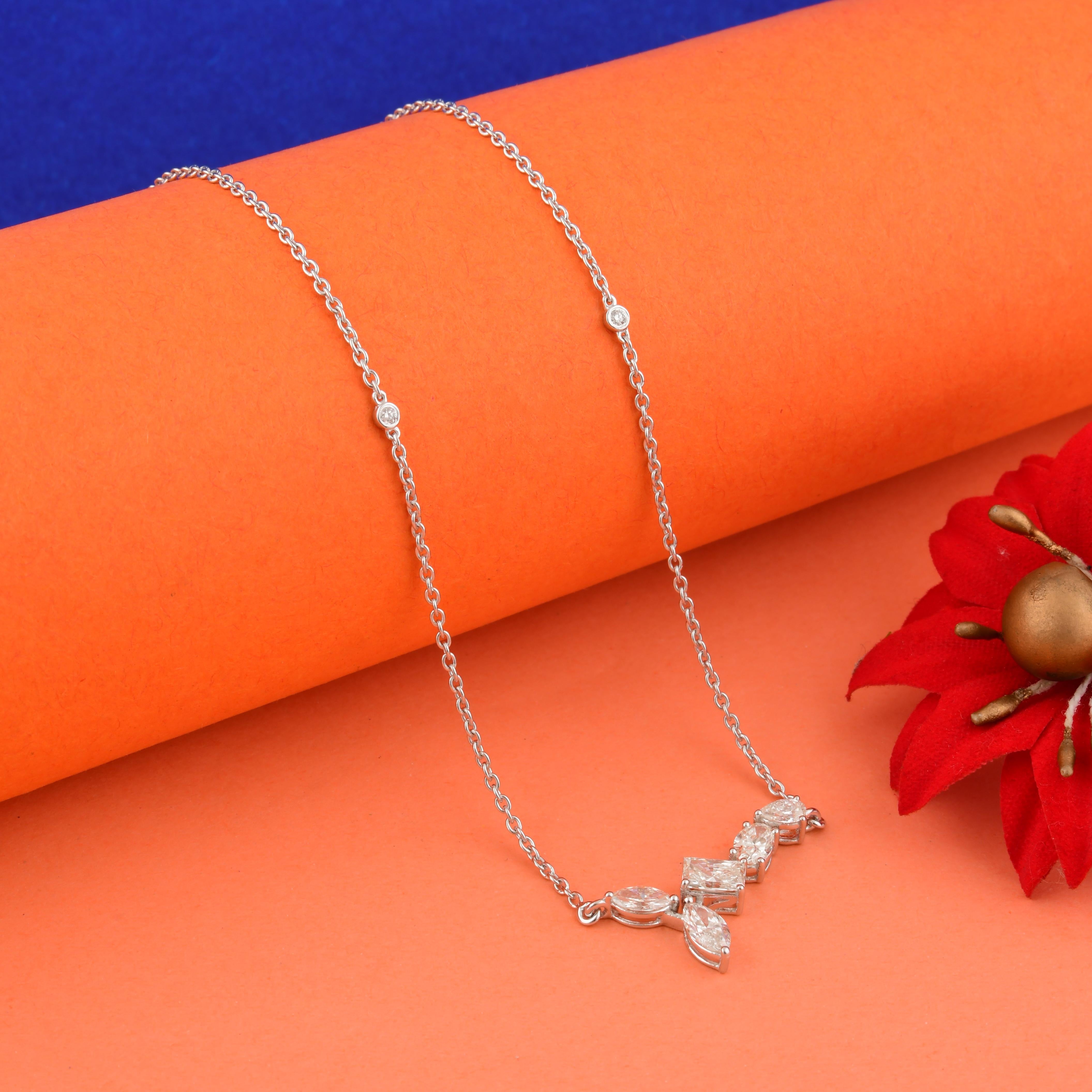 Moderno Collana di diamanti multiforme da 1,47 carati SI Clarity HI Color Oro bianco 18 carati in vendita