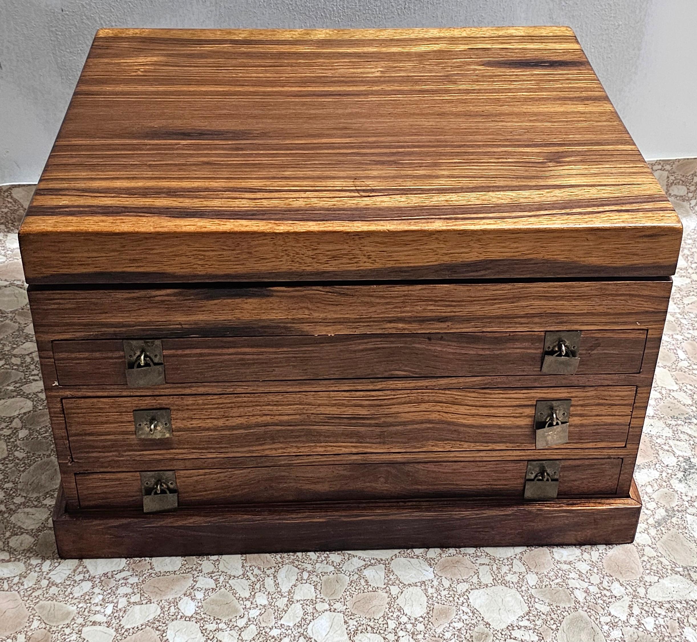Juego De Cubiertos De 147 Piezas De Níquel Y Bronce En Estuche Ajustado De Teca en venta 10