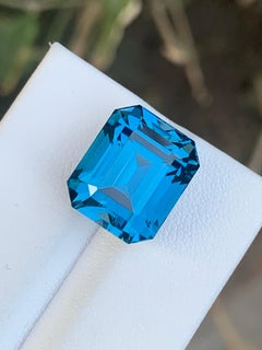 14.70 Carati Nature sciolte di Topazio Blu di Londra con taglio ottagonale