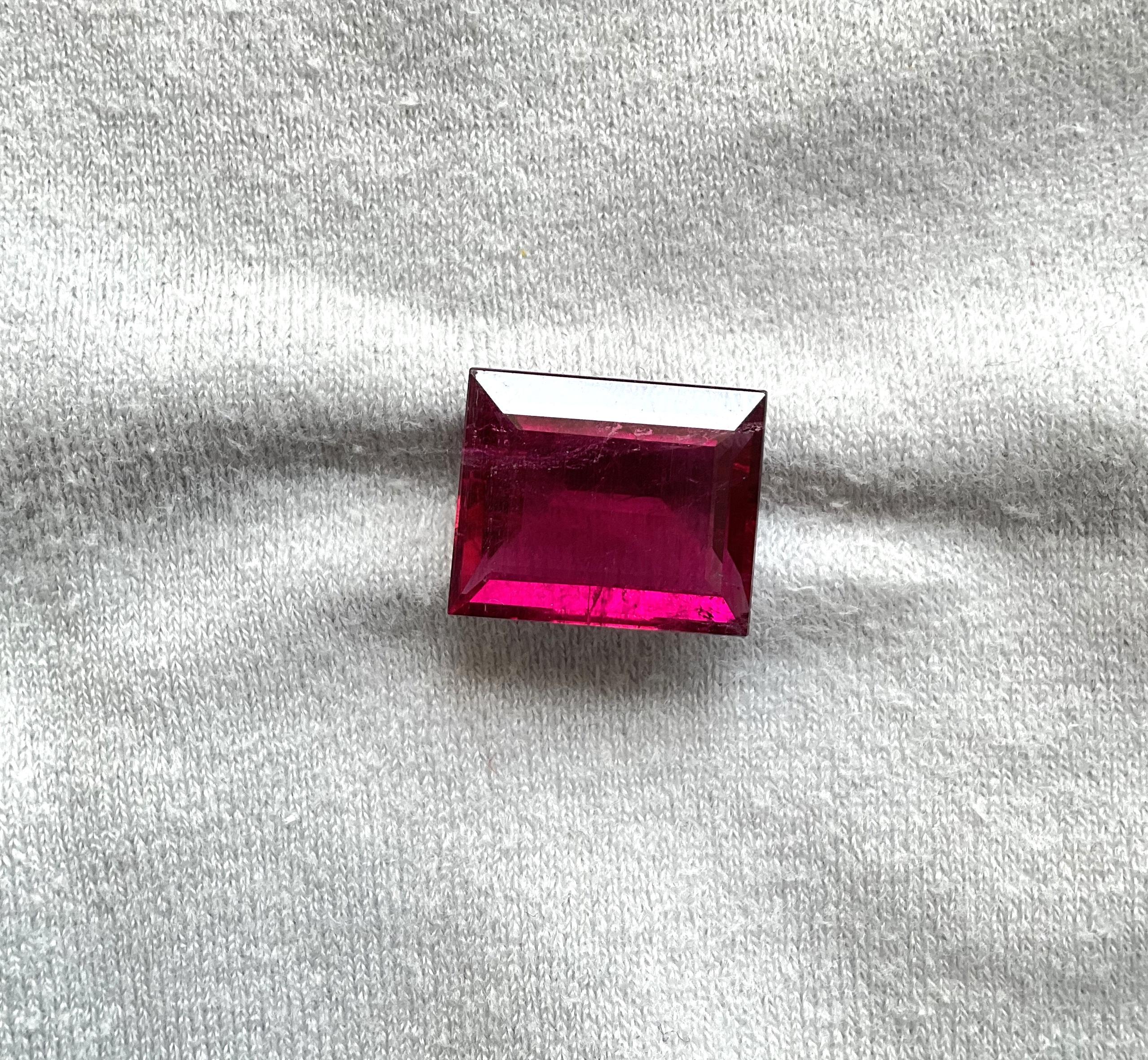 14.70 Carats Rubellite Tourmaline Octagon Cut Stone For Fine Jewelry Natural gem In New Condition For Sale In Jaipur, RJ