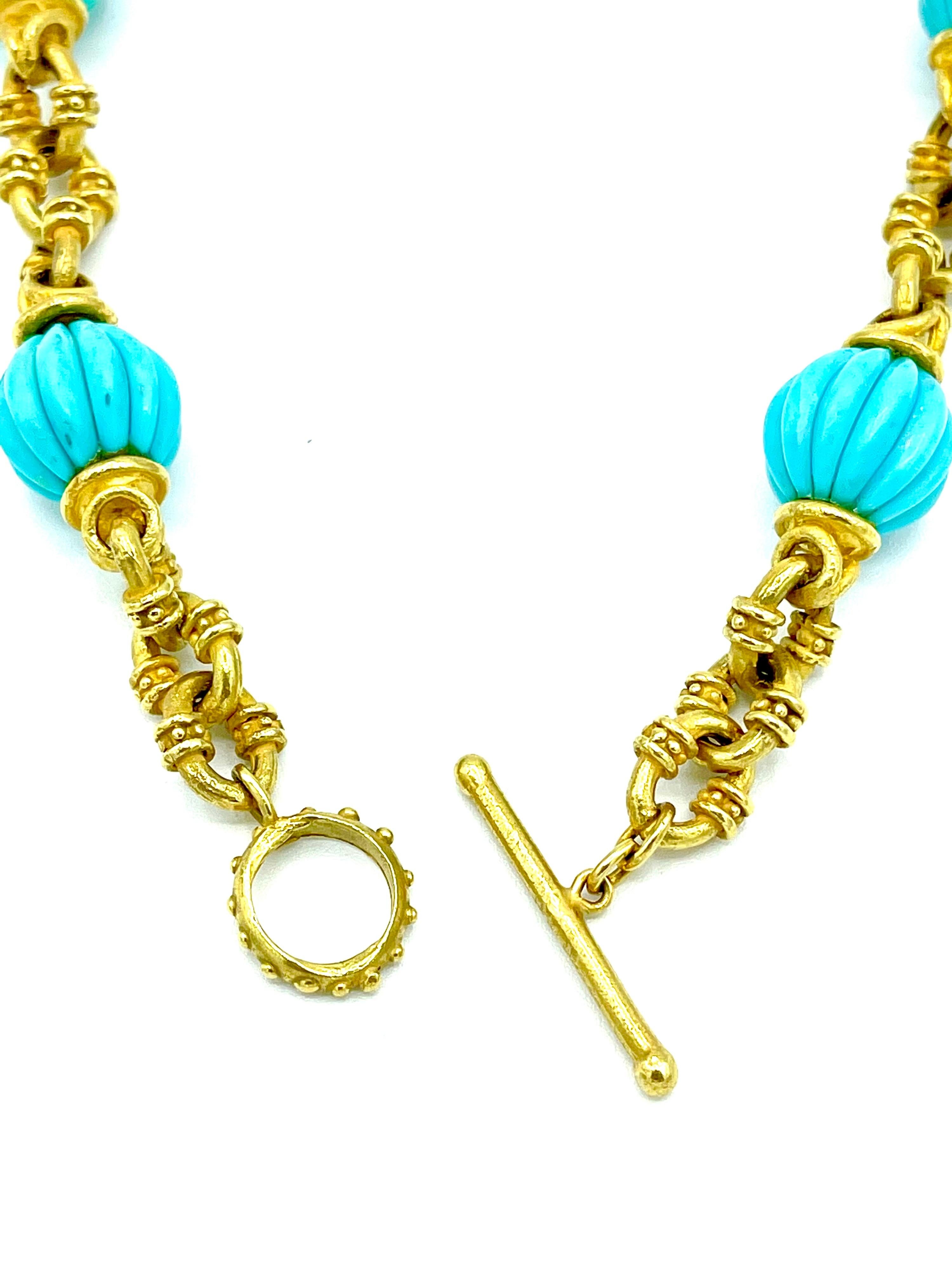 Retro Ribbed Turquoise and 18 Karat Yellow Matte Gold Necklace For Sale
