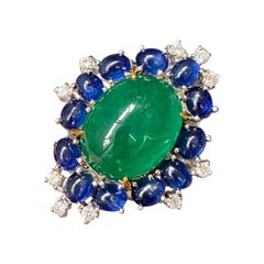 14.73 Carat Cabochon Emerald and Sapphire Cocktail Ring