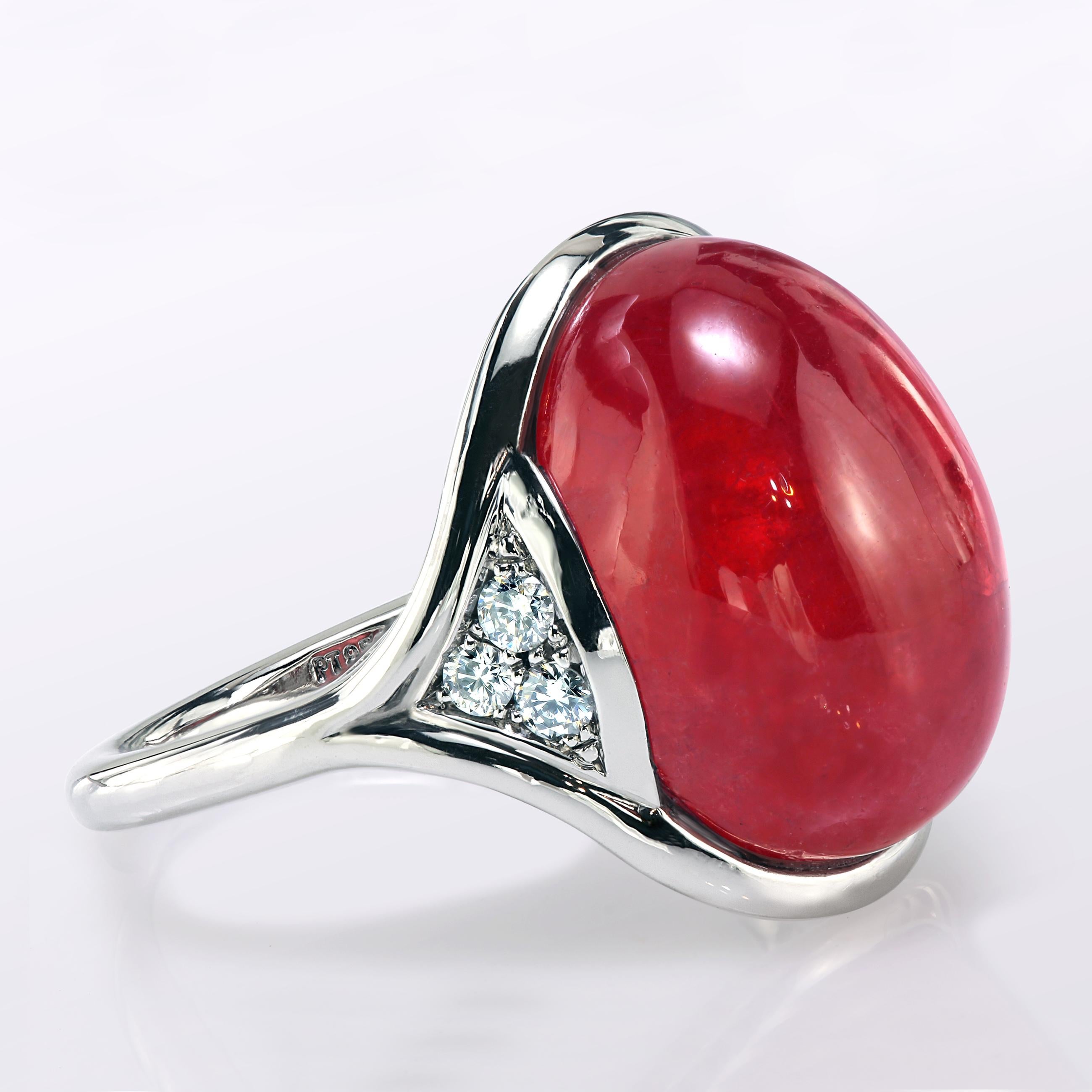 Contemporary 14.73 Carat Gem Rhodonite Cabochon Right-Hand Platinum Ring by Leon Mege