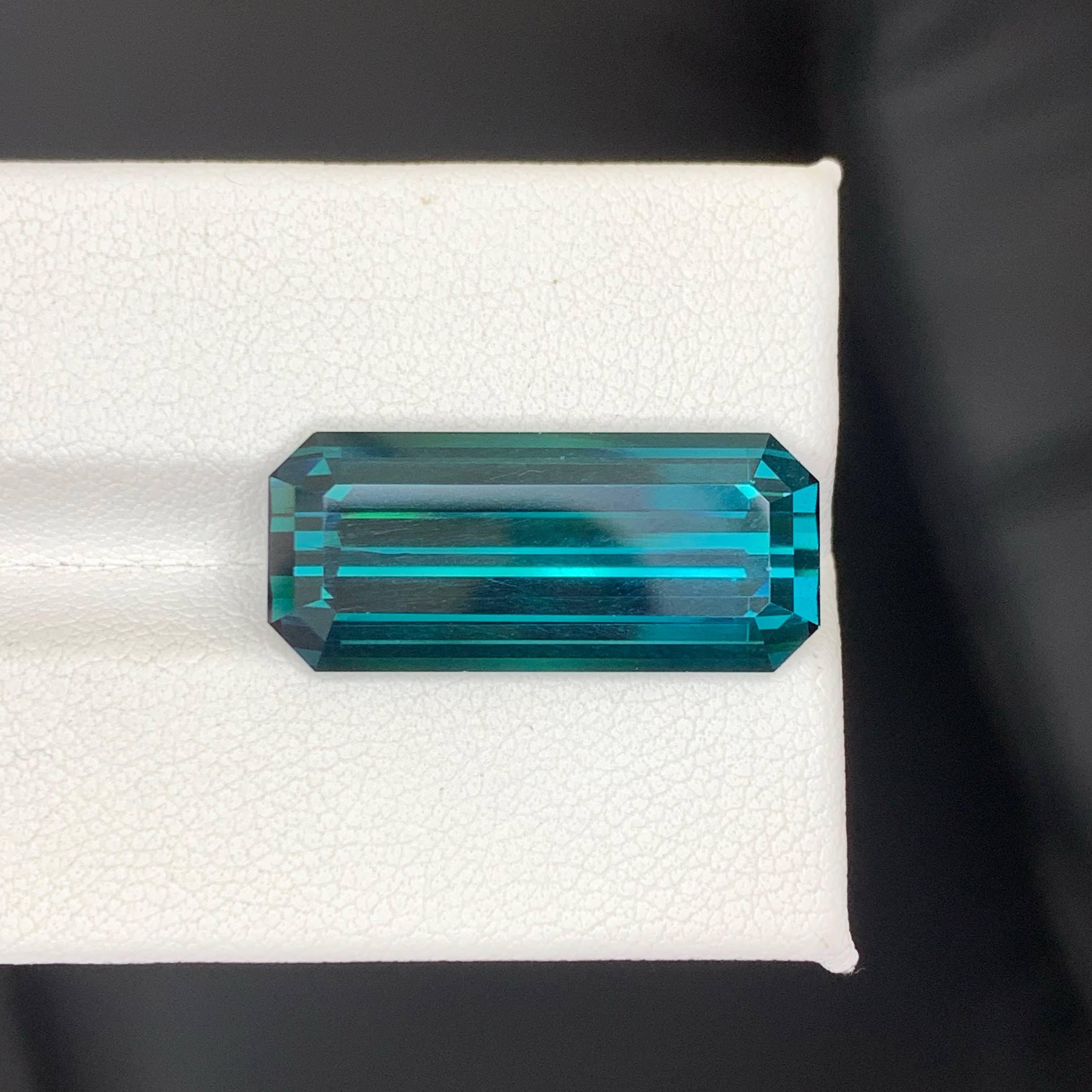 14.75 Carat Natural Loose Blue Color Tourmaline Emerald Cut Afghan Gemstone (pierre précieuse afghane) en vente 5
