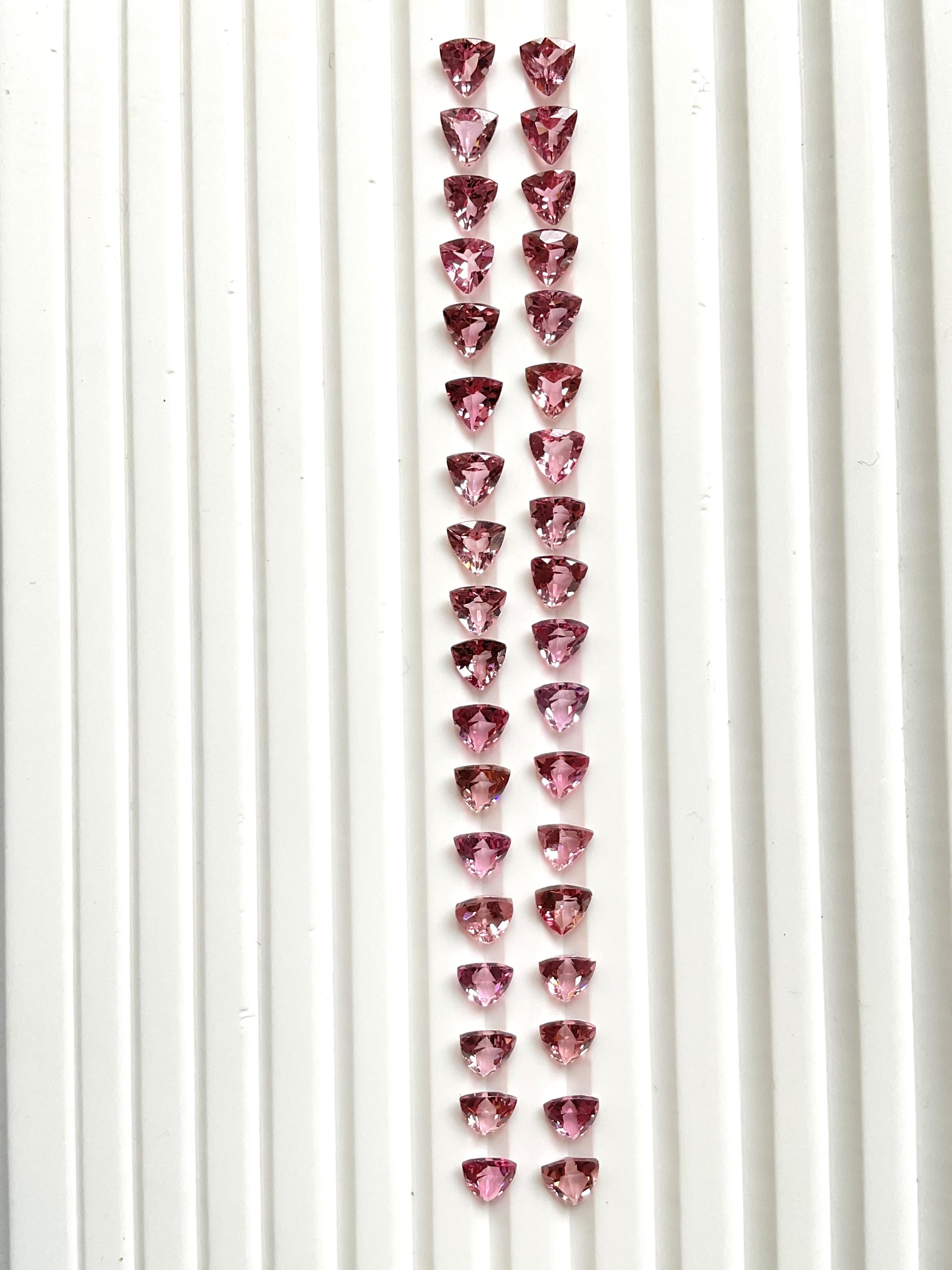 14,75 carati di tormalina rosa Trillion 36 pezzi pietra tagliata sfaccettata Gemma naturale in vendita 4