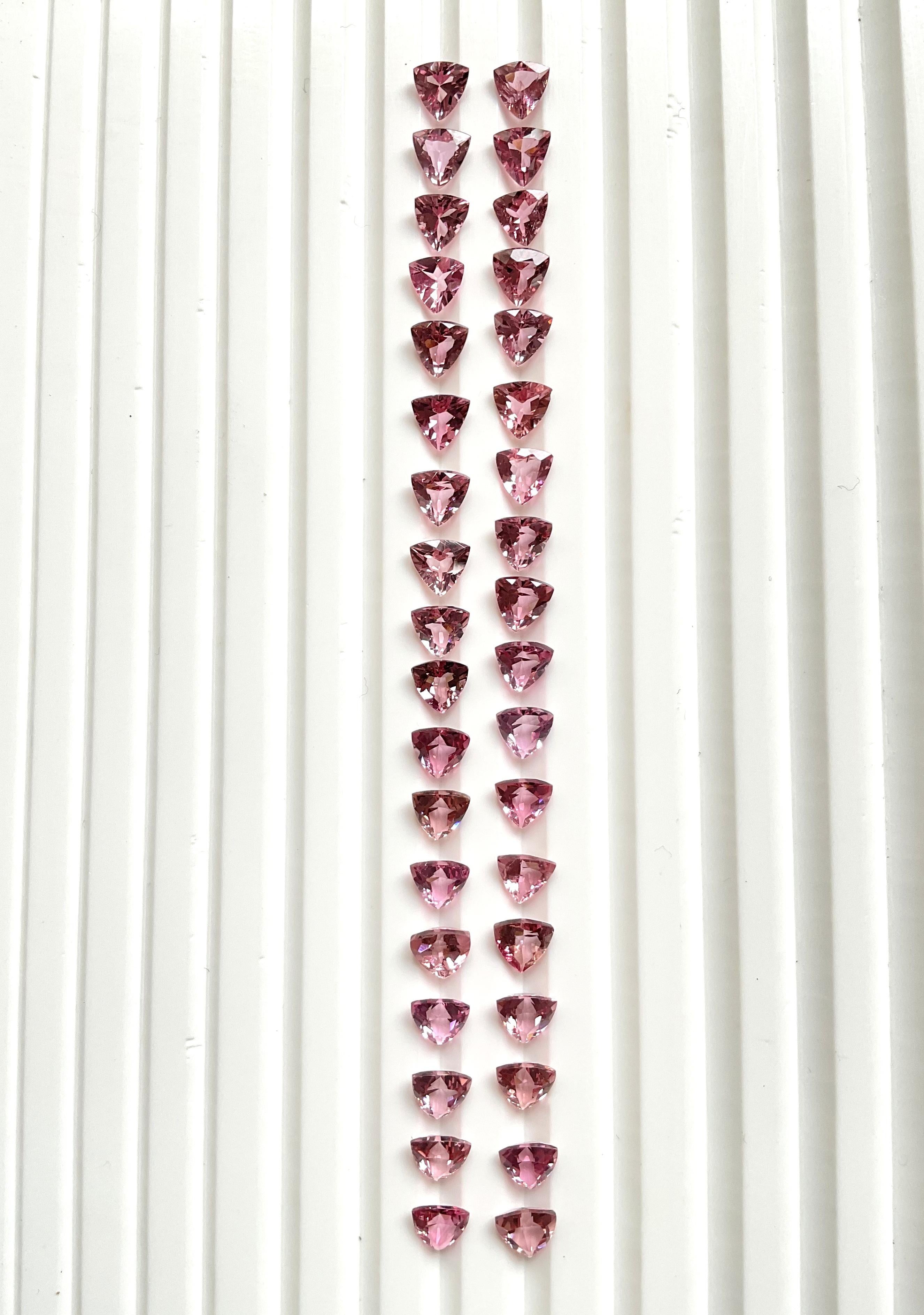 14,75 carati di tormalina rosa Trillion 36 pezzi pietra tagliata sfaccettata Gemma naturale In condizioni Nuovo in vendita a Jaipur, RJ