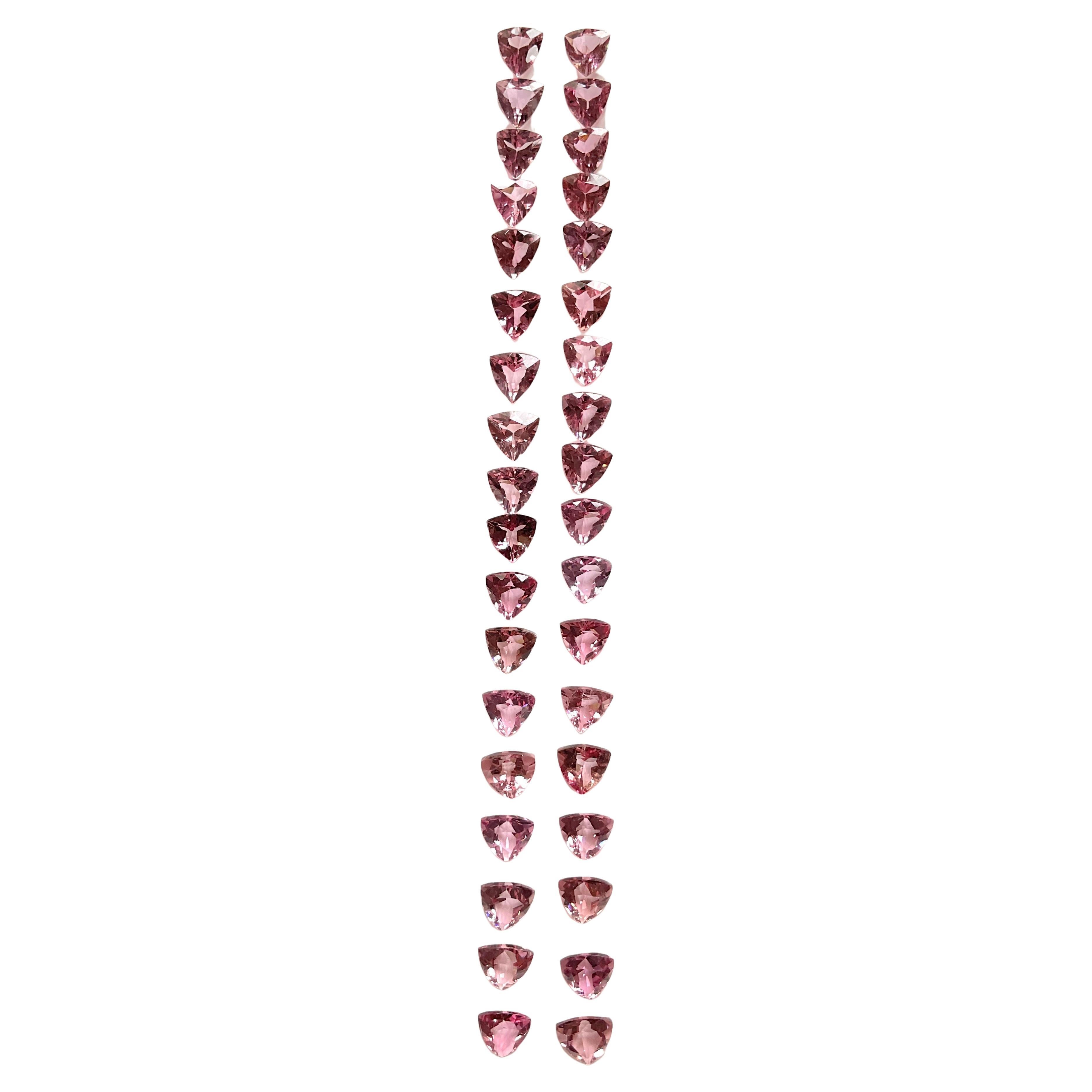 14,75 carati di tormalina rosa Trillion 36 pezzi pietra tagliata sfaccettata Gemma naturale in vendita