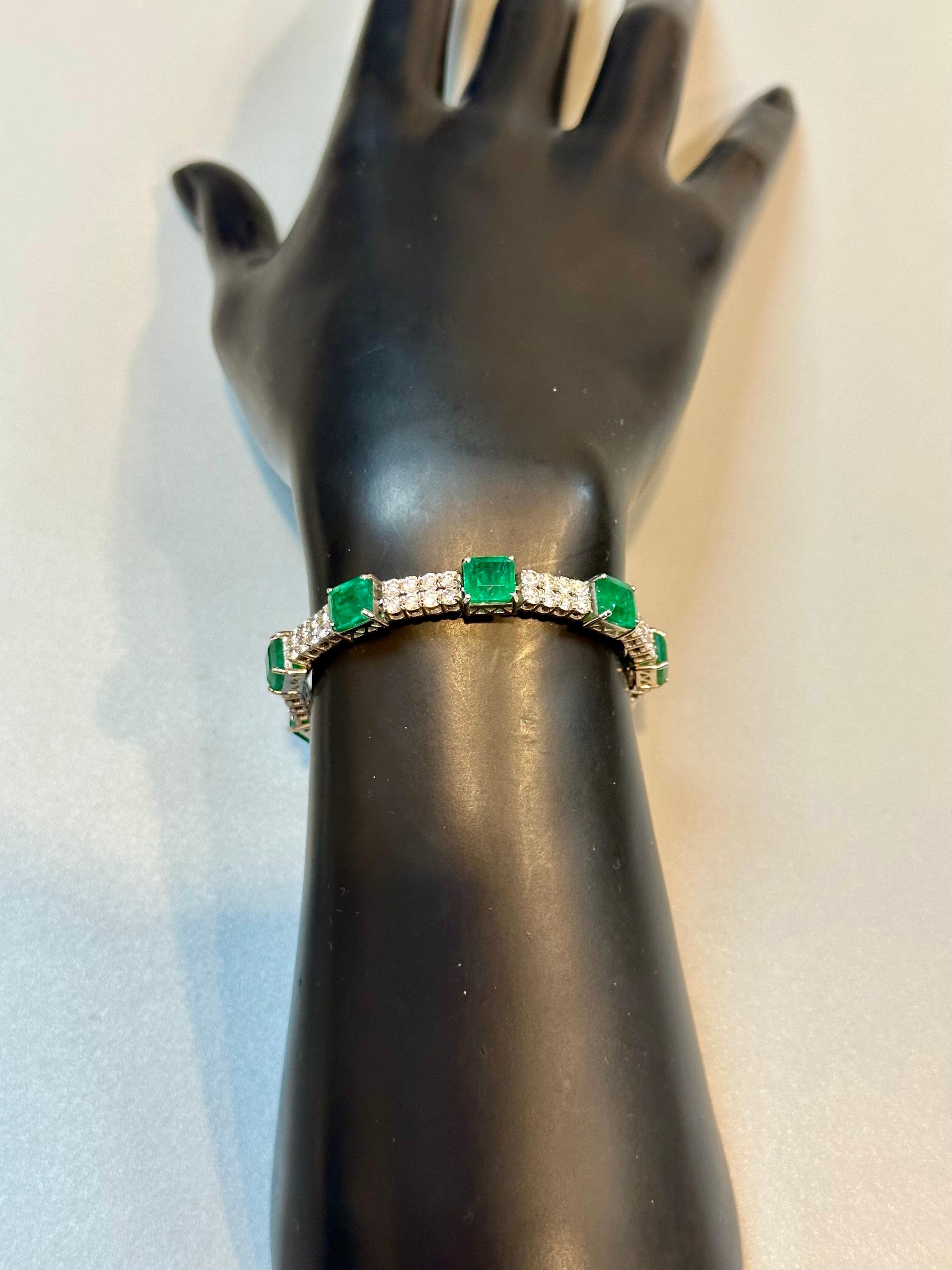 14.76 Carats Natural Zambian Emerald with Diamonds 4.74 Carats and 14k Gold For Sale 3