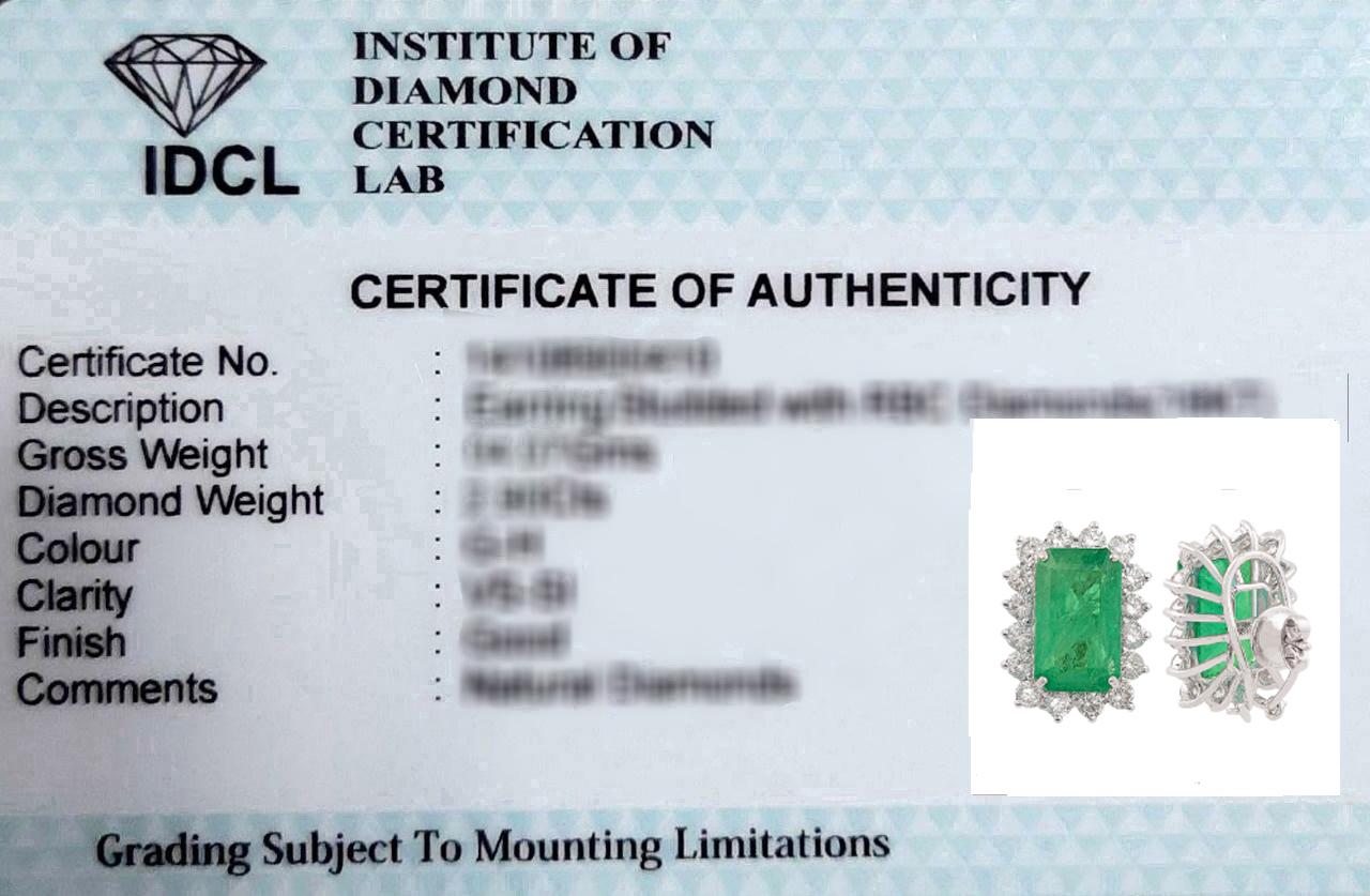 14.78ct Zambian Emerald 2.91ct Diamond Halo Stud Ears 18k Solid White Gold en vente 2